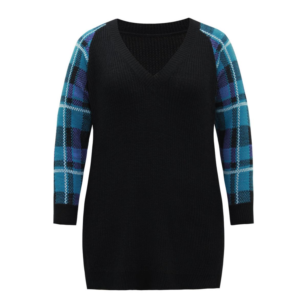 Plus Size Plaid Patchwork Split Side Raglan Sleeve Pullover Black Women Casual Loose Long Sleeve V-neck Dailywear Pullovers BloomChic 10/M Product Image