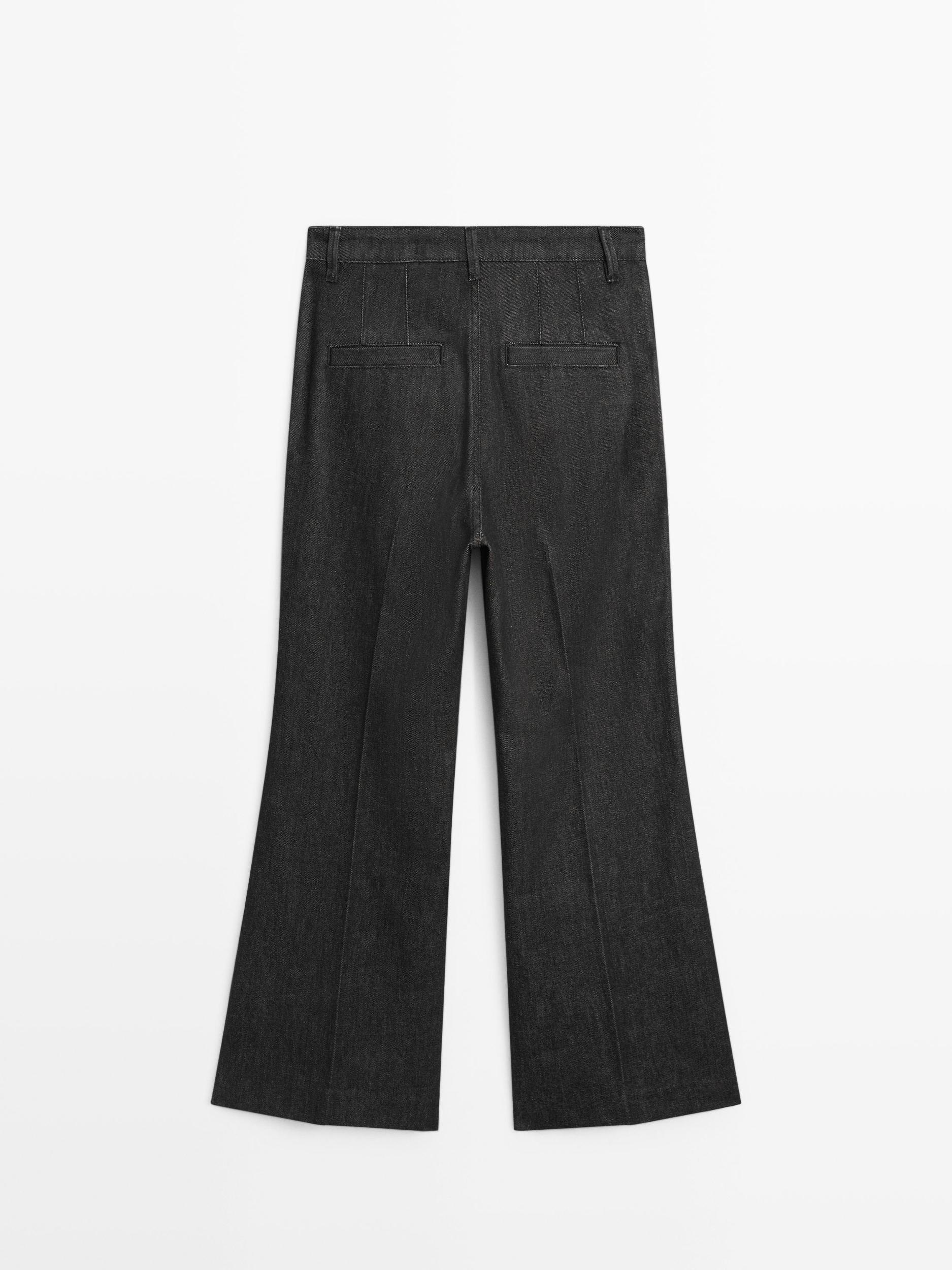 Mid-rise bell bottom jeans Product Image