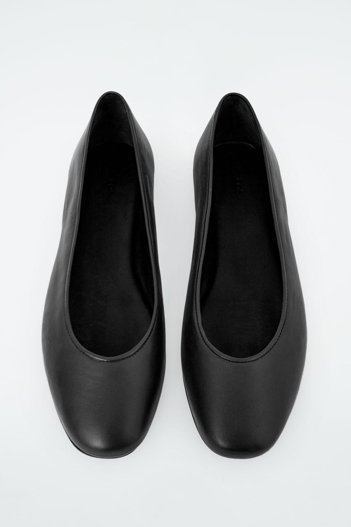 LEATHER BALLERINA FLATS Product Image