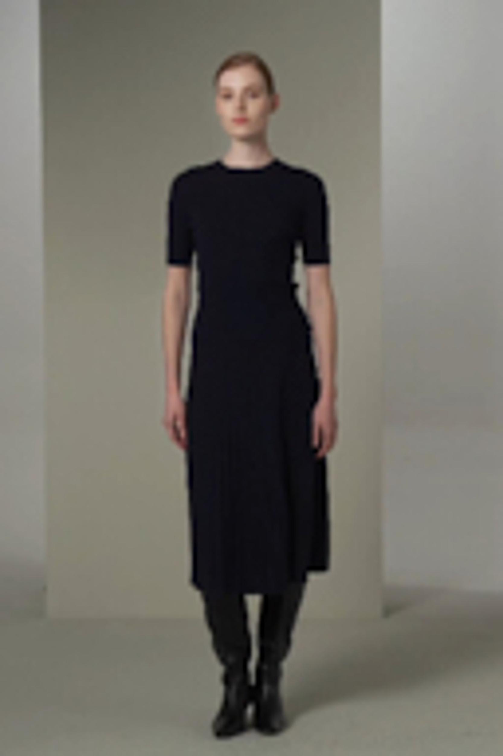 Pleated A-line Merino Wool Skirt Product Image