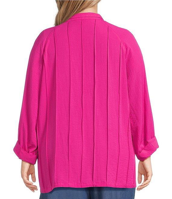 John Mark Plus Size Wire Collar Split V-Neck 3/4 Sleeve Pintuck Detail Top Product Image
