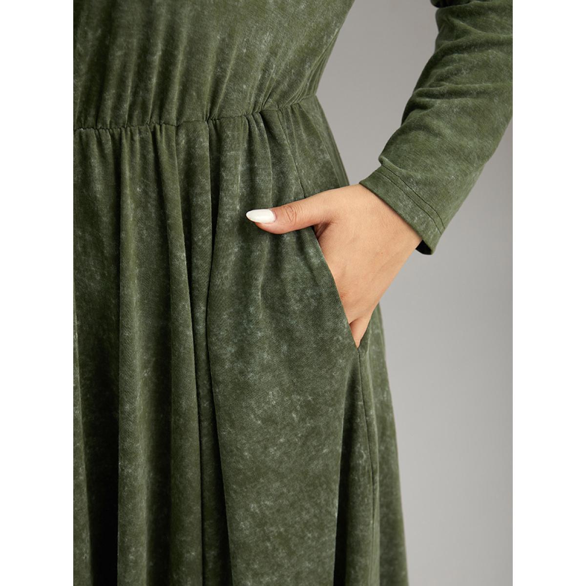 Plus Size Vintage Heather Elastic Waist Hanky Hem Dress ArmyGreen Women Casual Gathered Round Neck Long Sleeve Curvy Midi Dress BloomChic 28/5X Product Image