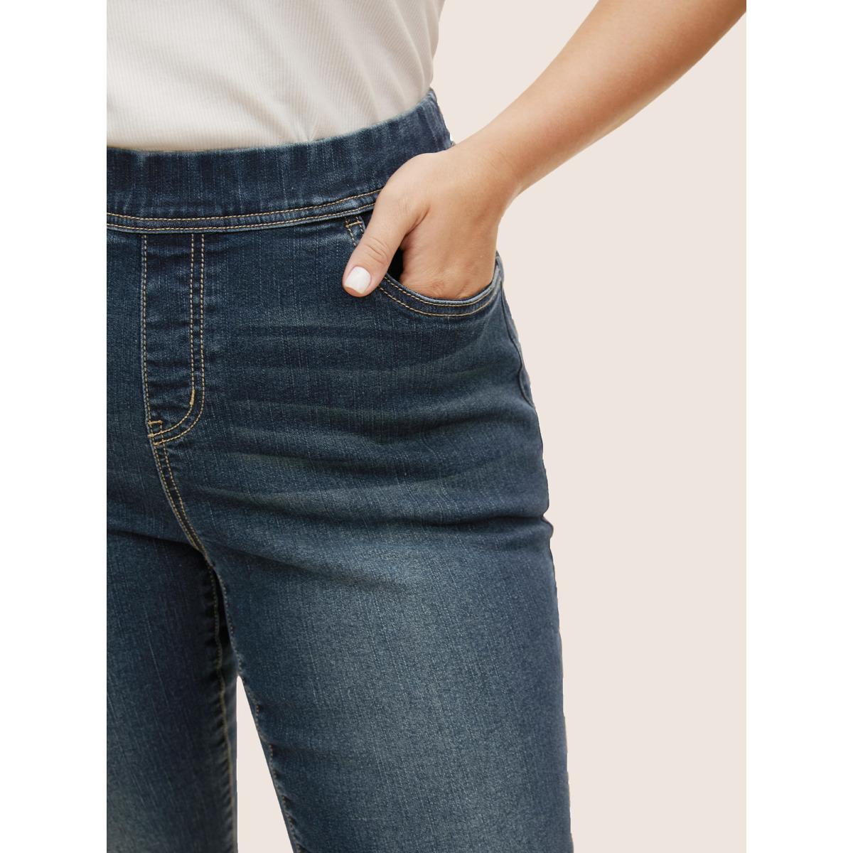 Plus Size Dark Wash Elastic Waist Slim Cropped Jeans Women Denimindigo Casual Non Medium stretch Slanted pocket Jeans BloomChic 20/2X Product Image