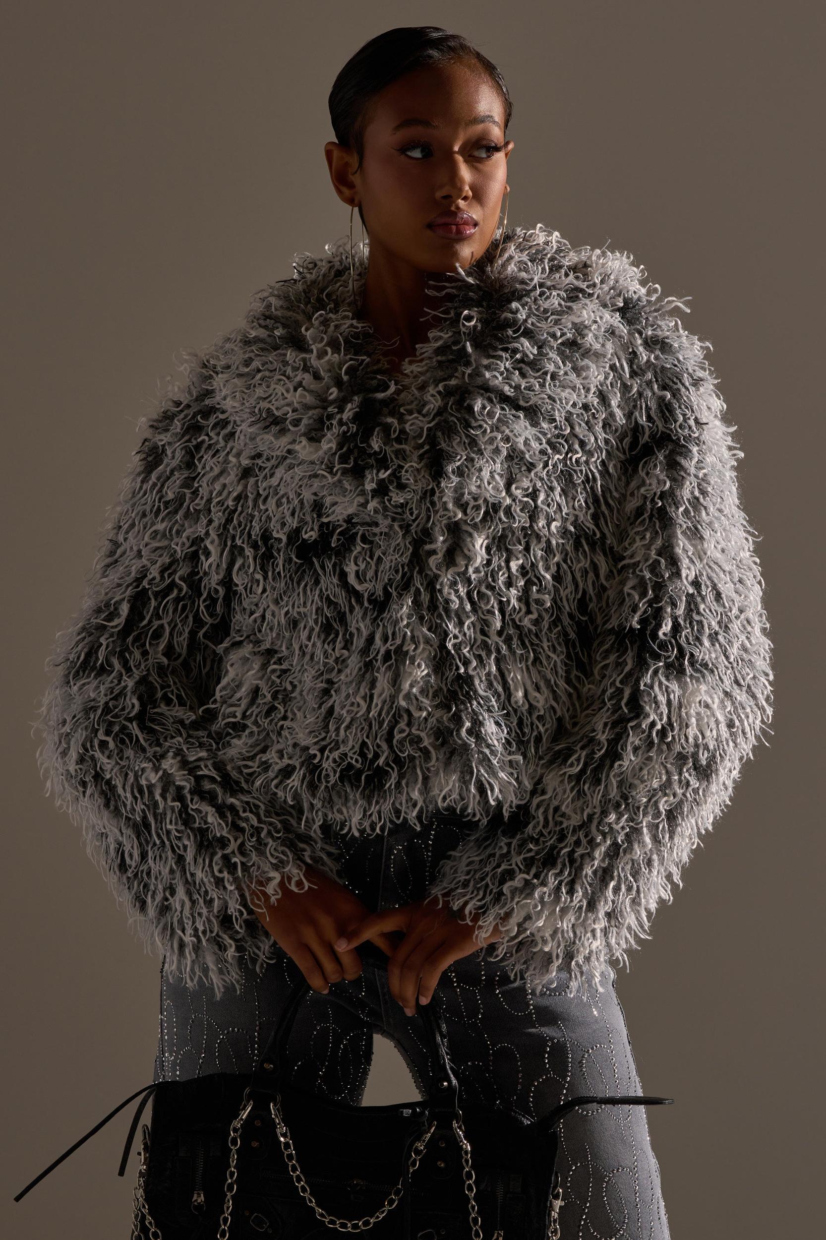 RENDEZVOUS SHAGGY FAUX FUR Product Image