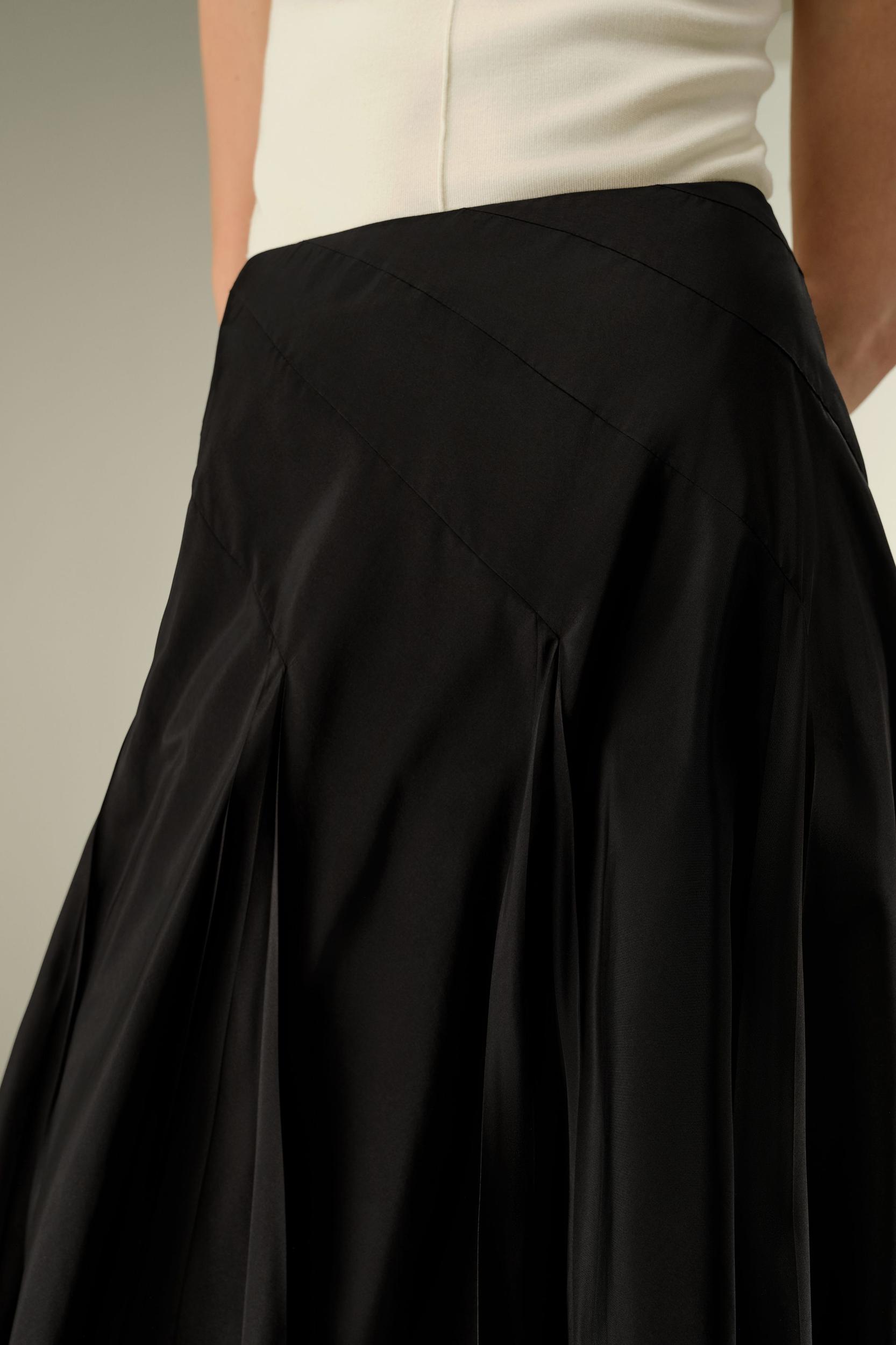 Mid Rise Silk Taffeta Circle Skirt Product Image