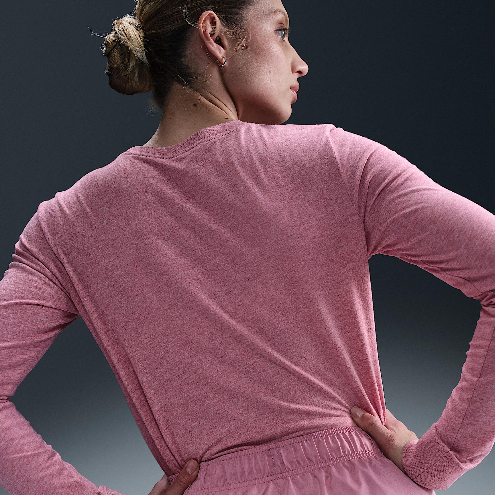 Womens Nike Sportswear Club Long-Sleeve T-Shirt | HF0780-100 Product Image