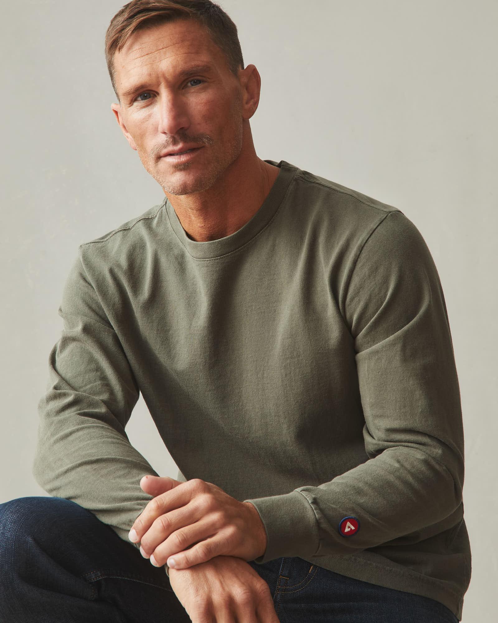 Men's Vintage Crew Long Sleeve Tee - Washed Olive Male Product Image