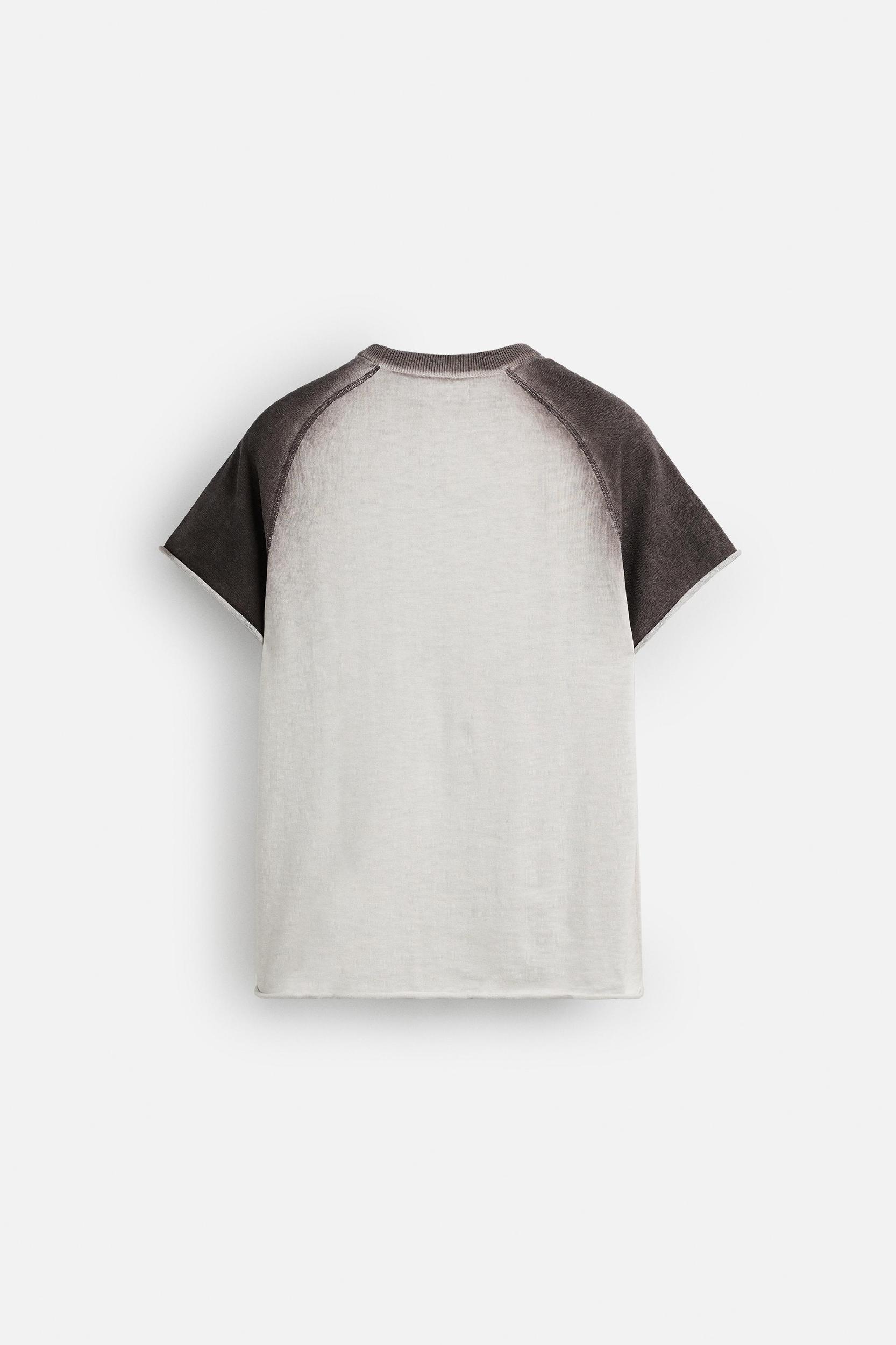 SPRAY PRINT KNIT T-SHIRT Product Image