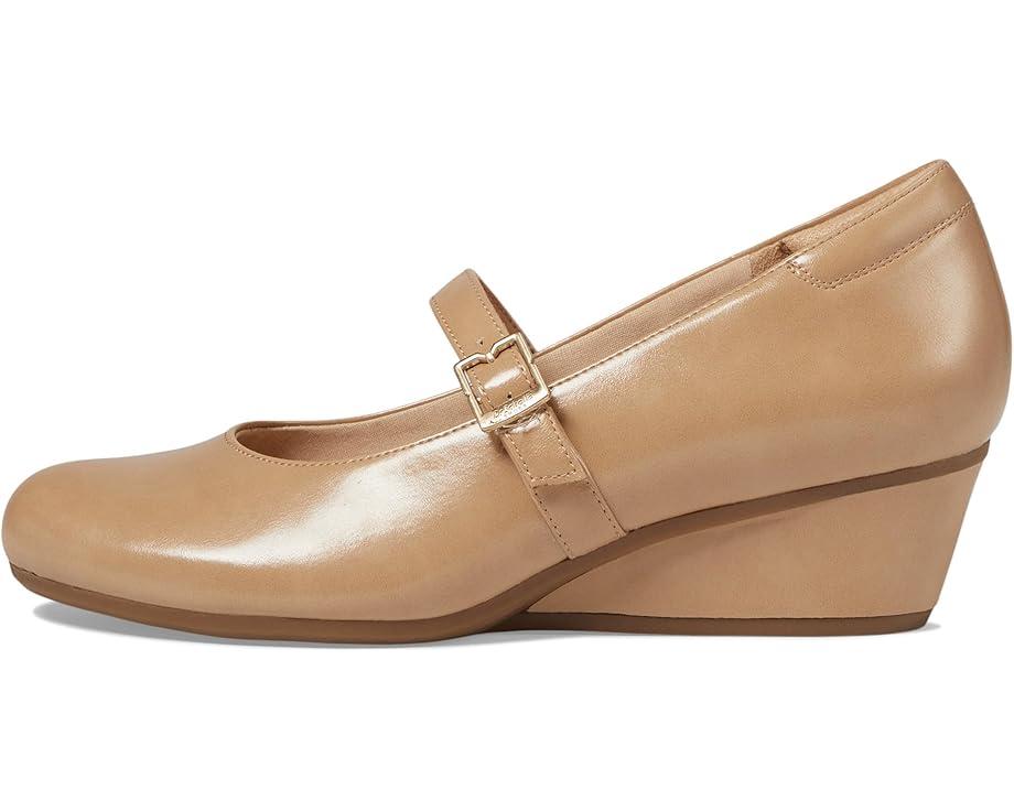 Be Flex Pump Shoes Product Image