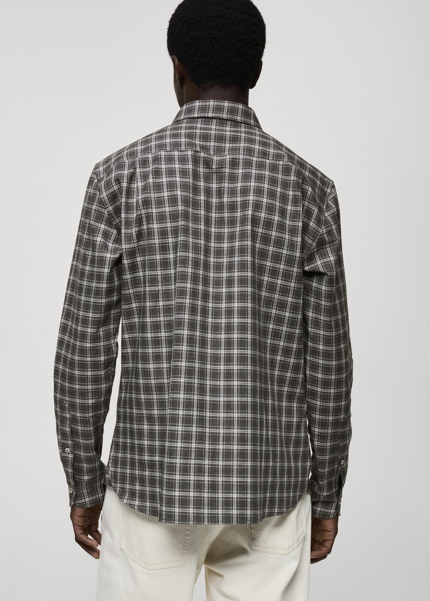 Regular fit check cotton shirt - Men | MANGO USA Product Image