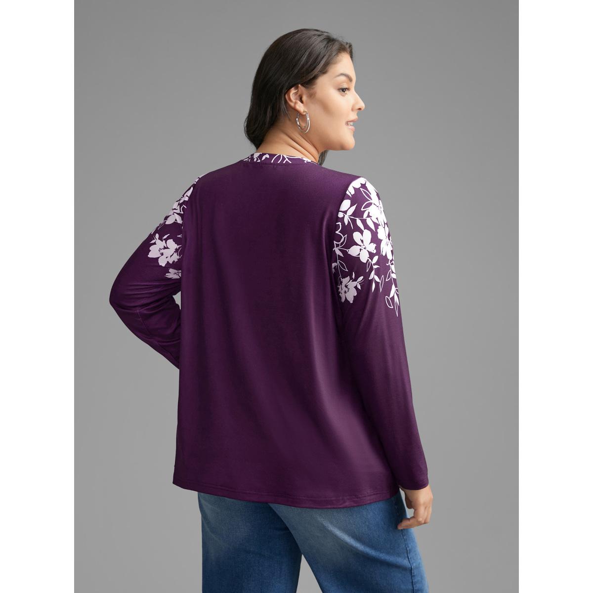 Plus Size Round Neck Boho Print T-Shirt Eggplant Women Casual Contrast Natural Flowers Round Neck Everyday T-shirts BloomChic 26/4X Product Image