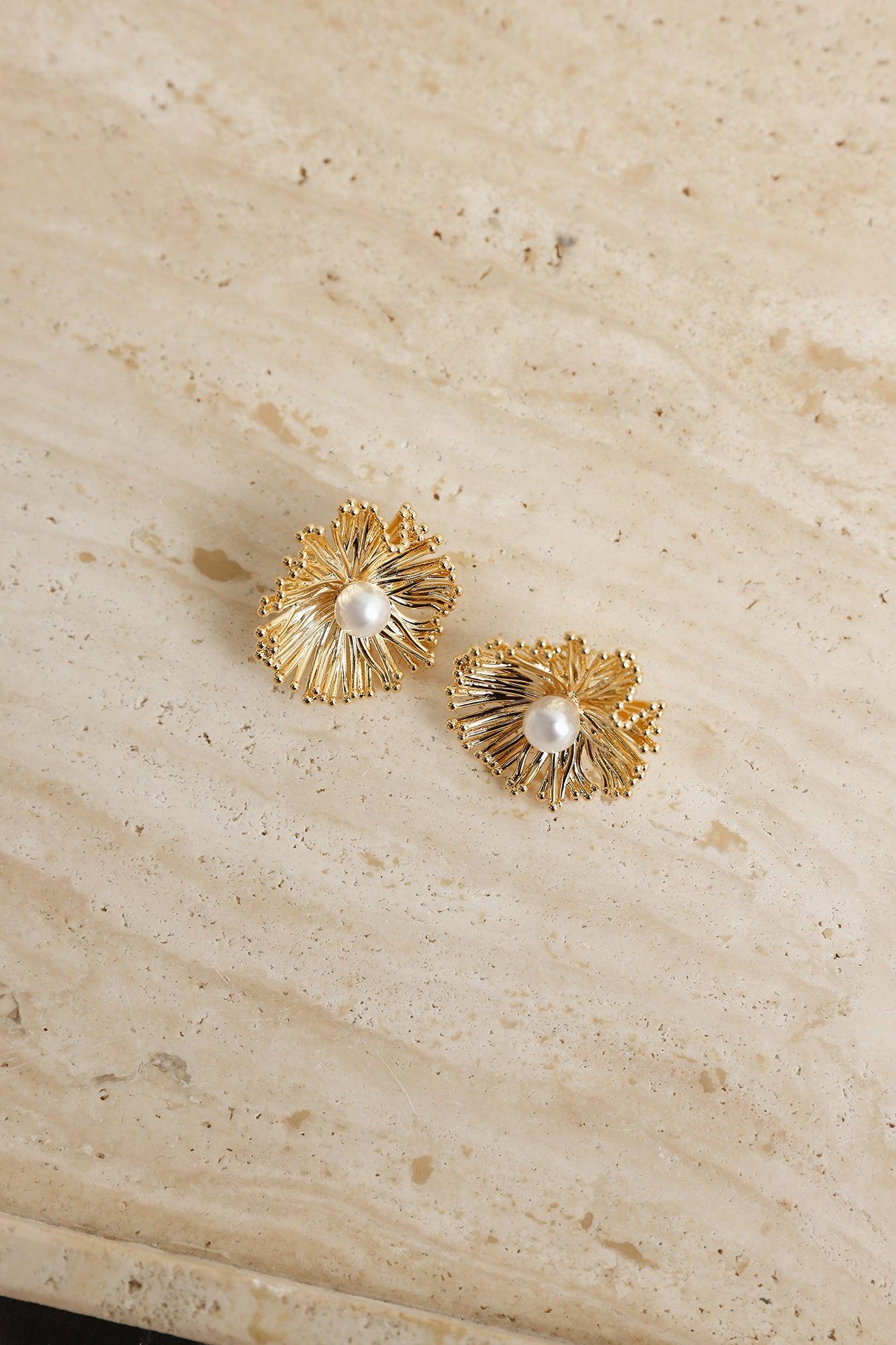 Fresh Jasmine Earrings Gold Product Image