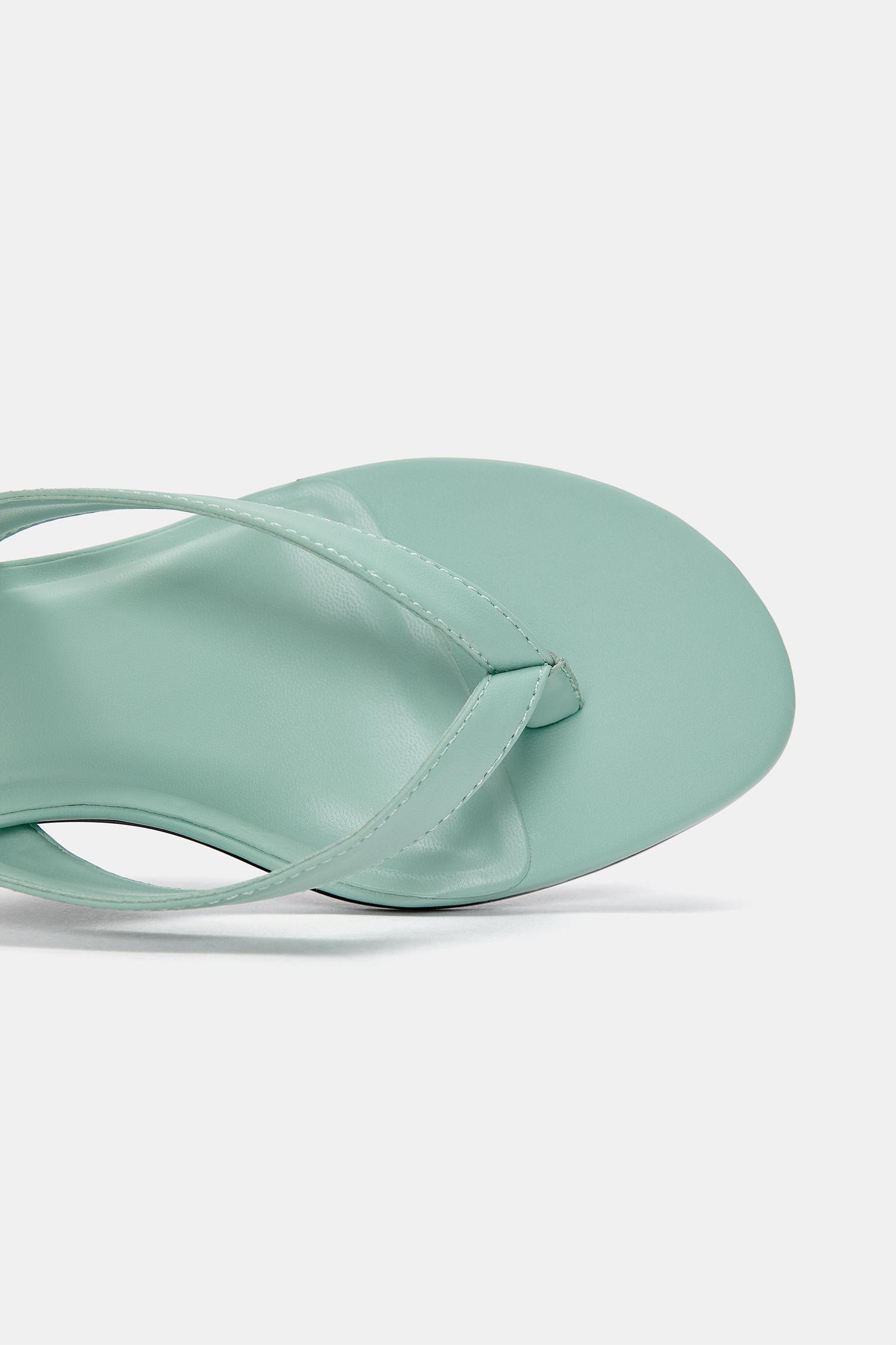 Heeled sandals Product Image