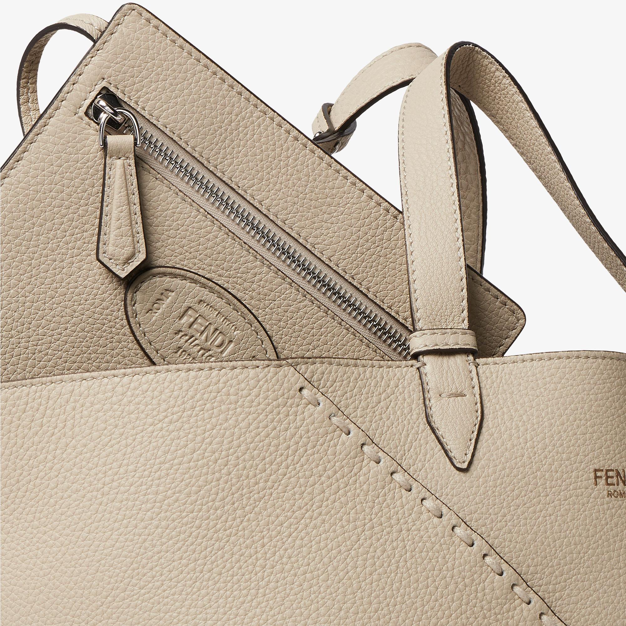 Selleria Diagonal Shopper SmallWhite Selleria bag with 386 hand-sewn topstitches Product Image