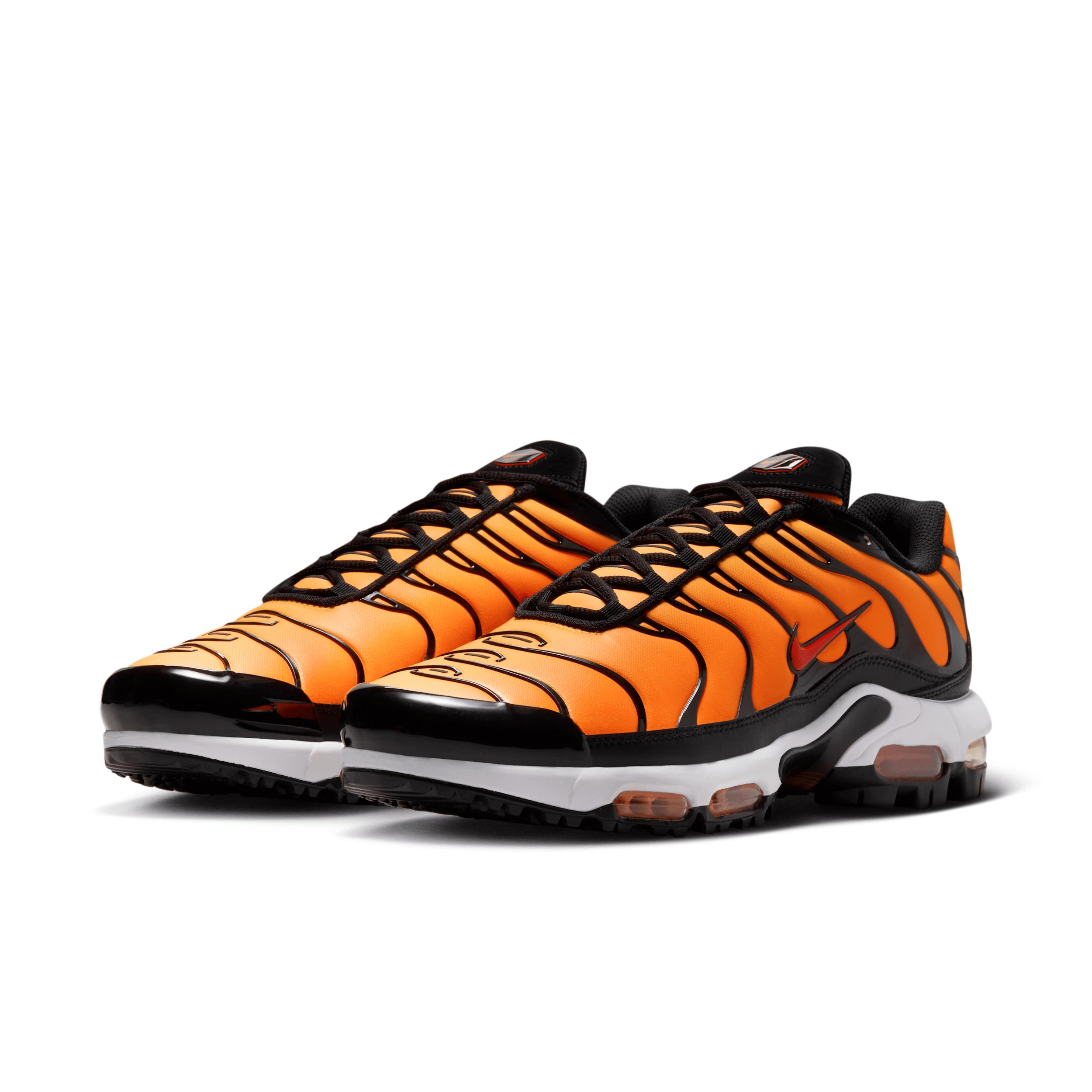 Nike Air Max Plus G Golf Shoes Product Image