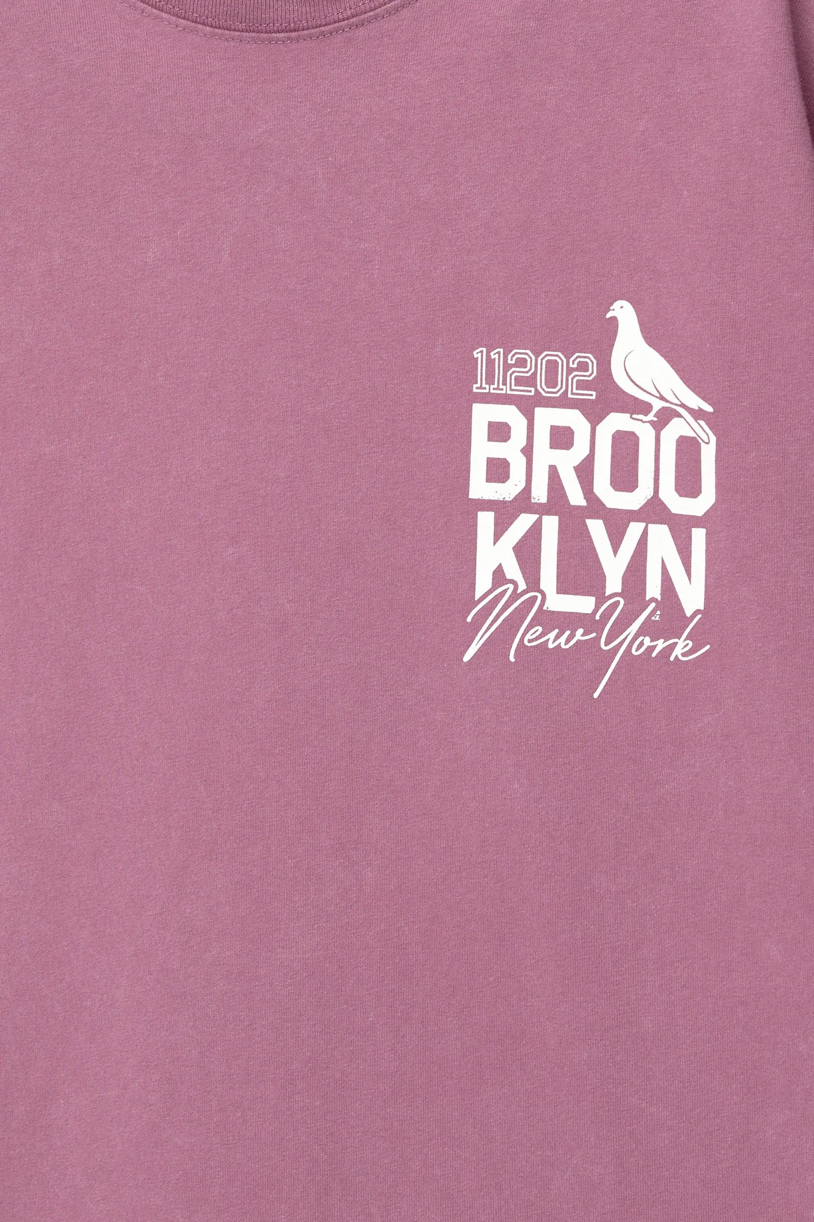 Brooklyn T-shirt Product Image