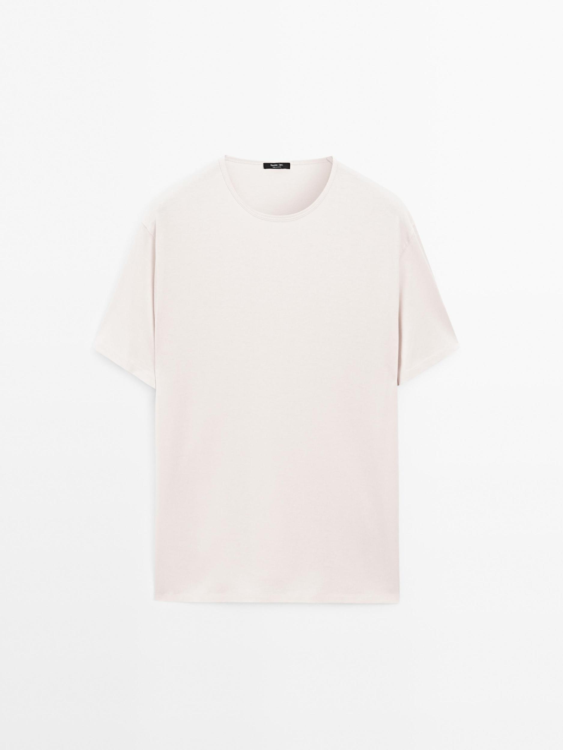 100% cotton lightweight T-shirt Product Image