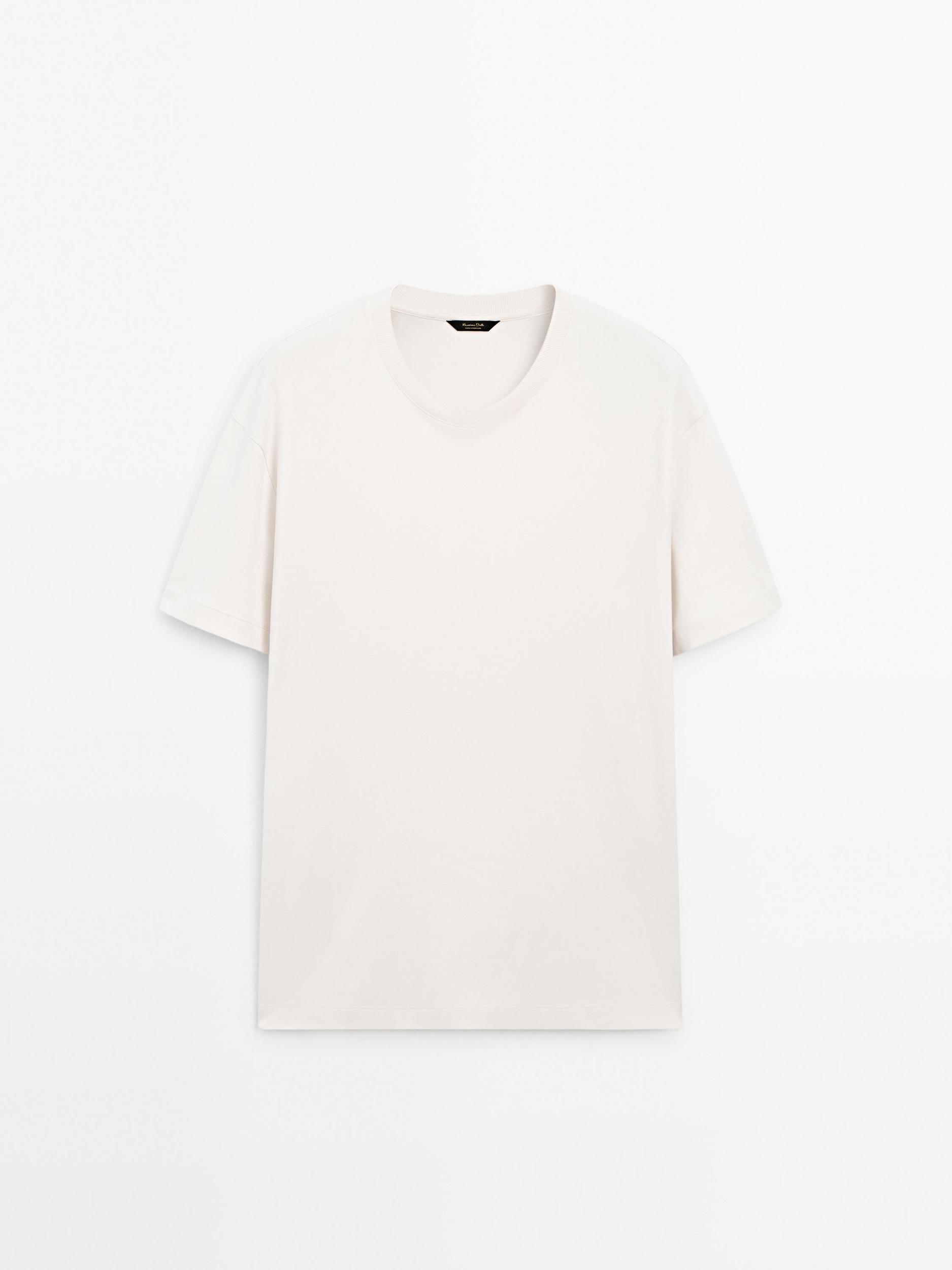 T-shirt medium weight 100% cotton Product Image