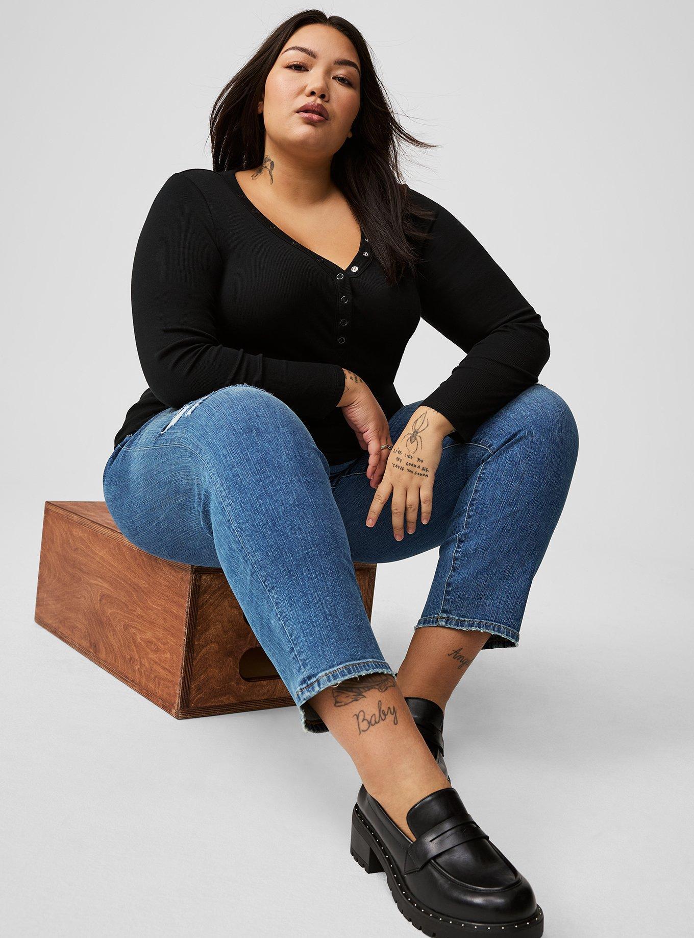 Ribbed V-Neck Long Sleeve Top Product Image