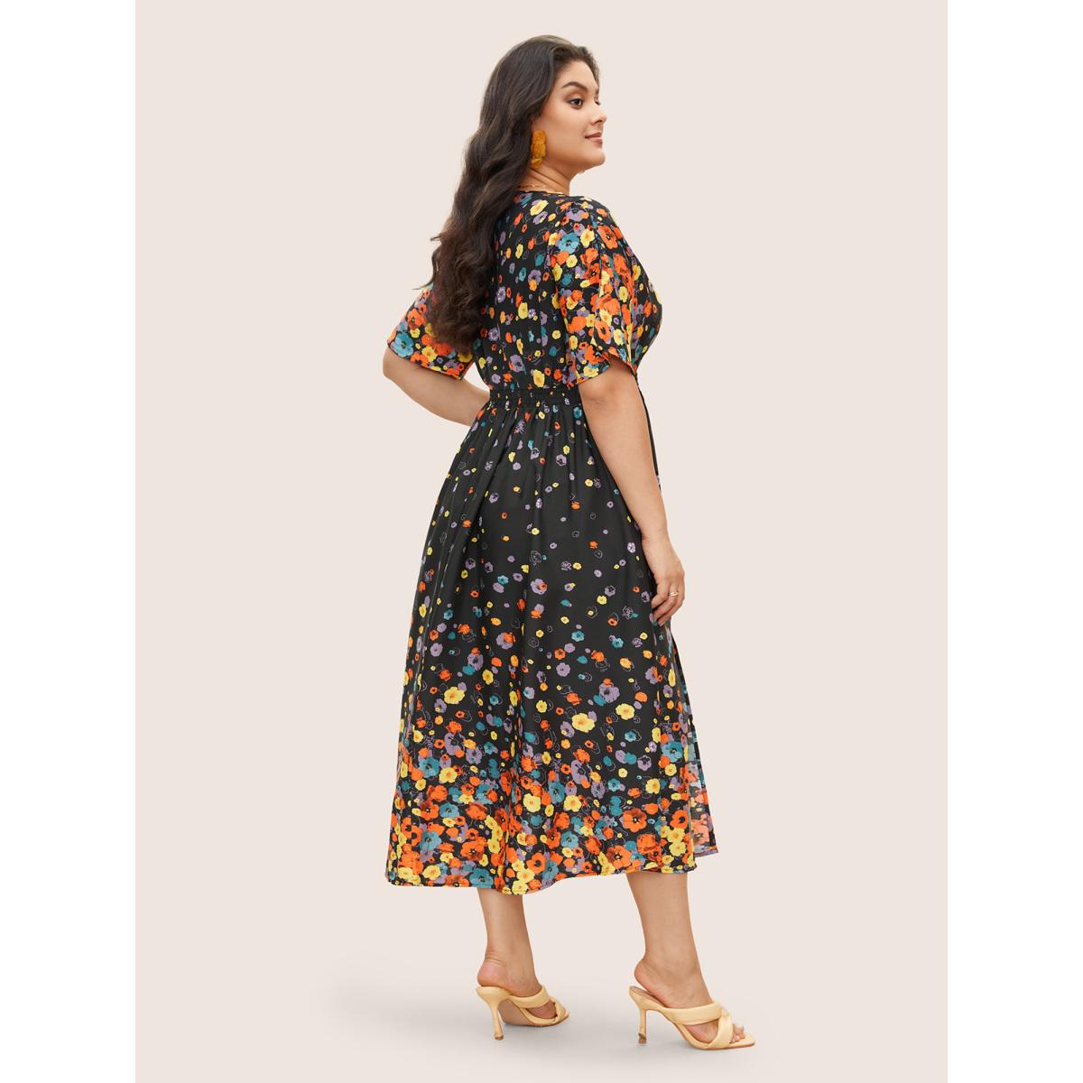 Plus Size Floral Printed Pocket V Neck Shirred Split Hem Dress Black Women Elegant Non V-neck Short sleeve Curvy Midi Dress BloomChic 18-20/2X Product Image