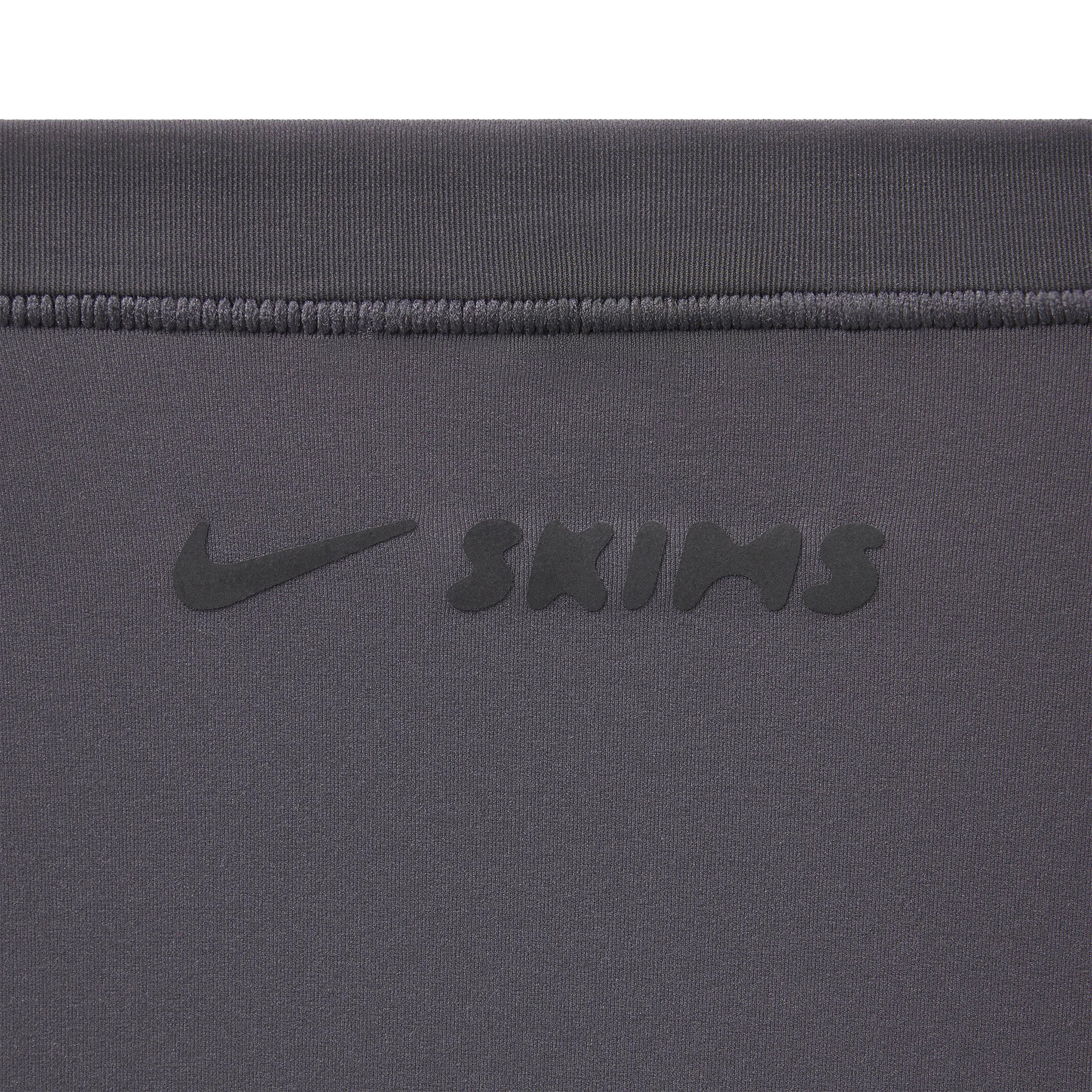 Nike Womens SKIMS Weightless Layers High-Waisted V-Panel Leggings | PTLEG8361W-LED Product Image