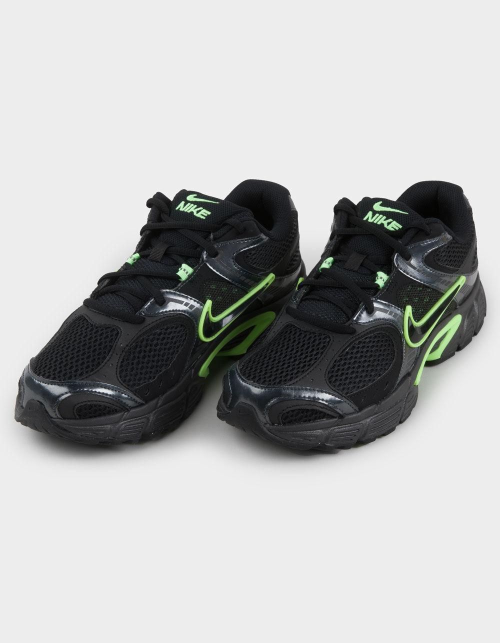 NIKE V5 RNR Mens Shoes - Black Green Product Image