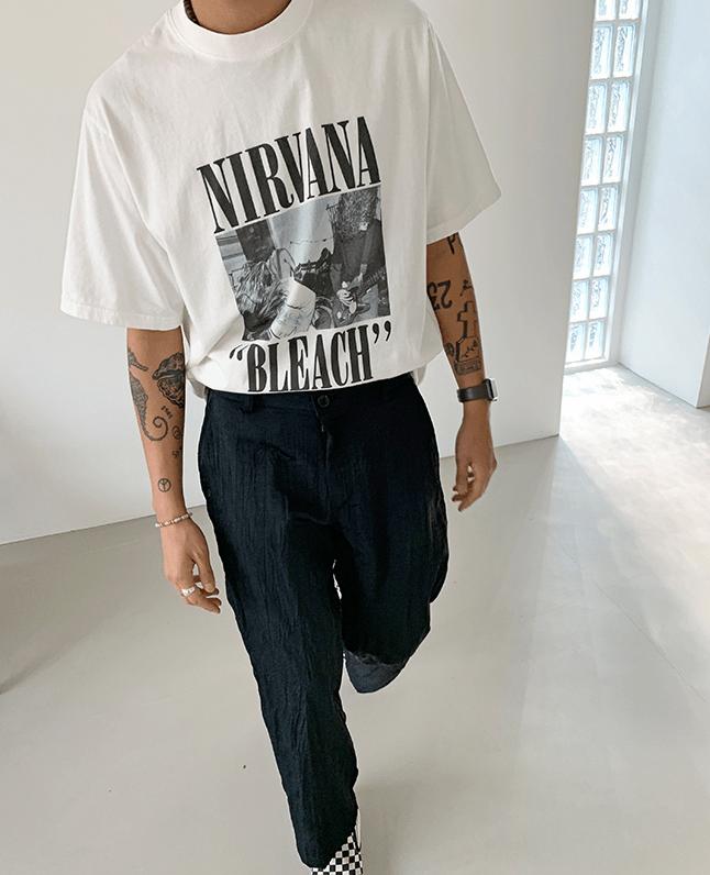 RT No. 4364 GRAPHIC PRINTED T-SHIRT Product Image