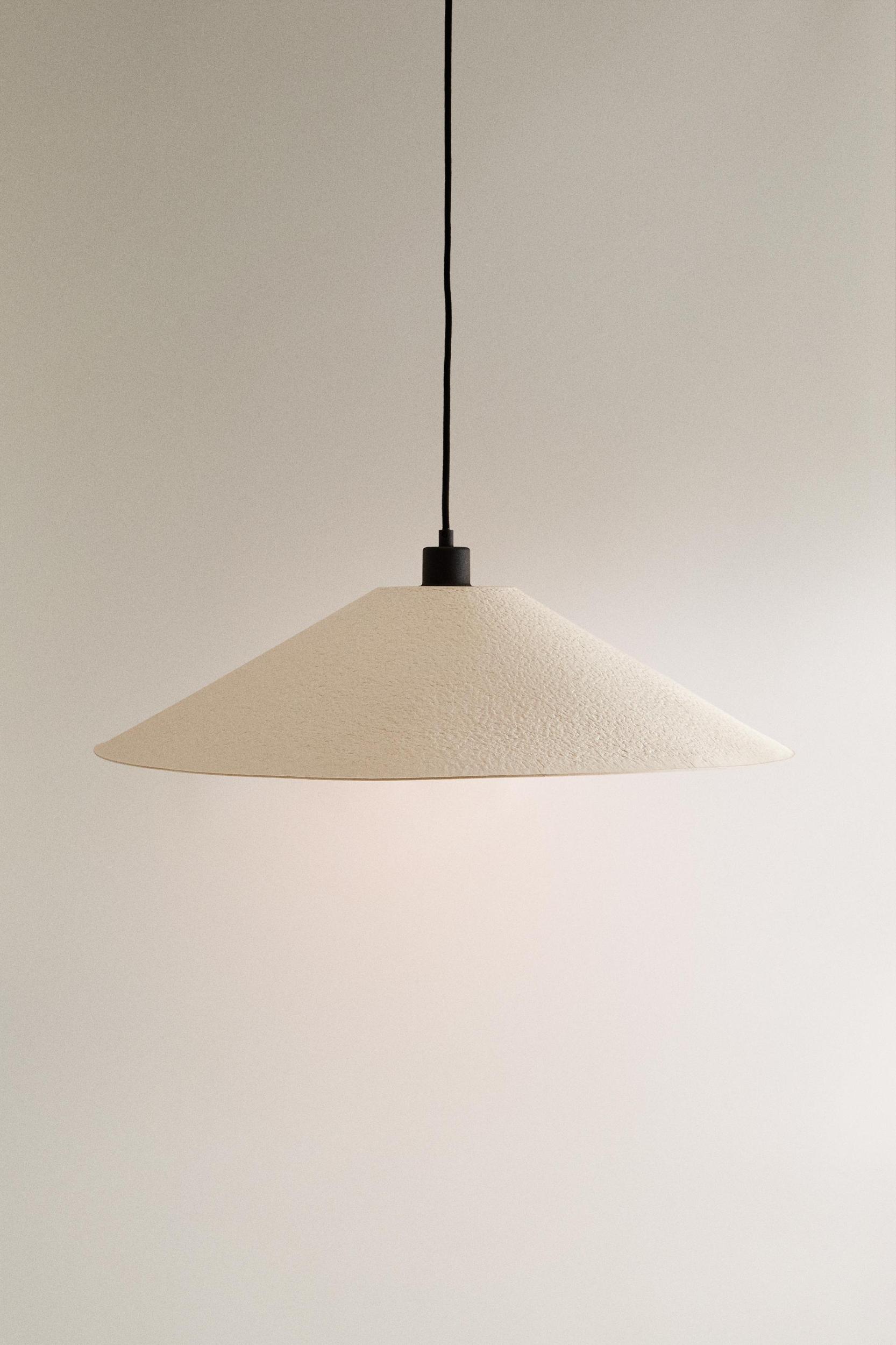 LARGE PAPER PENDANT LAMP Product Image