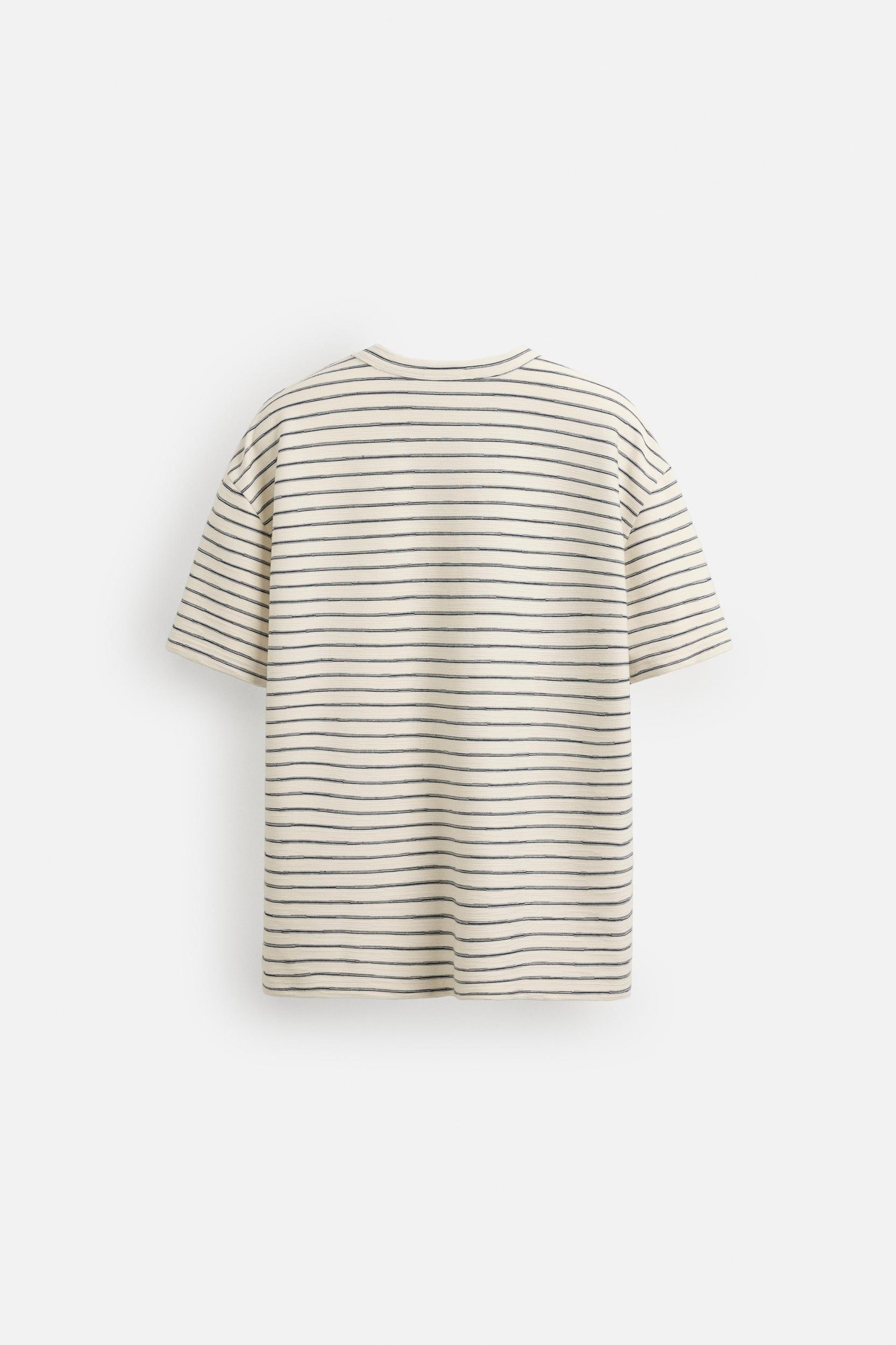 JACQUARD STRIPED T-SHIRT Product Image