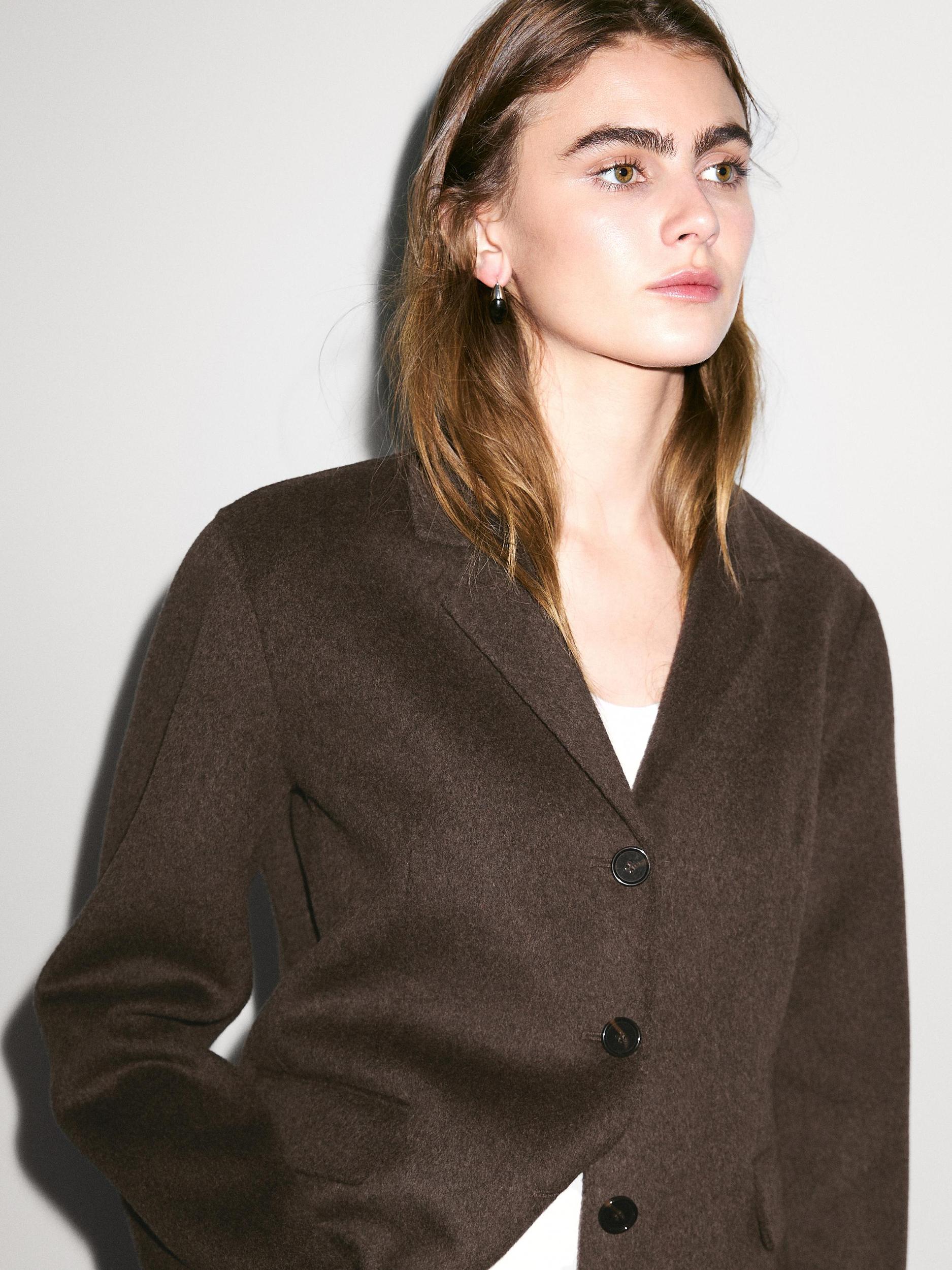 Wool blend blazer with tailored collar Product Image