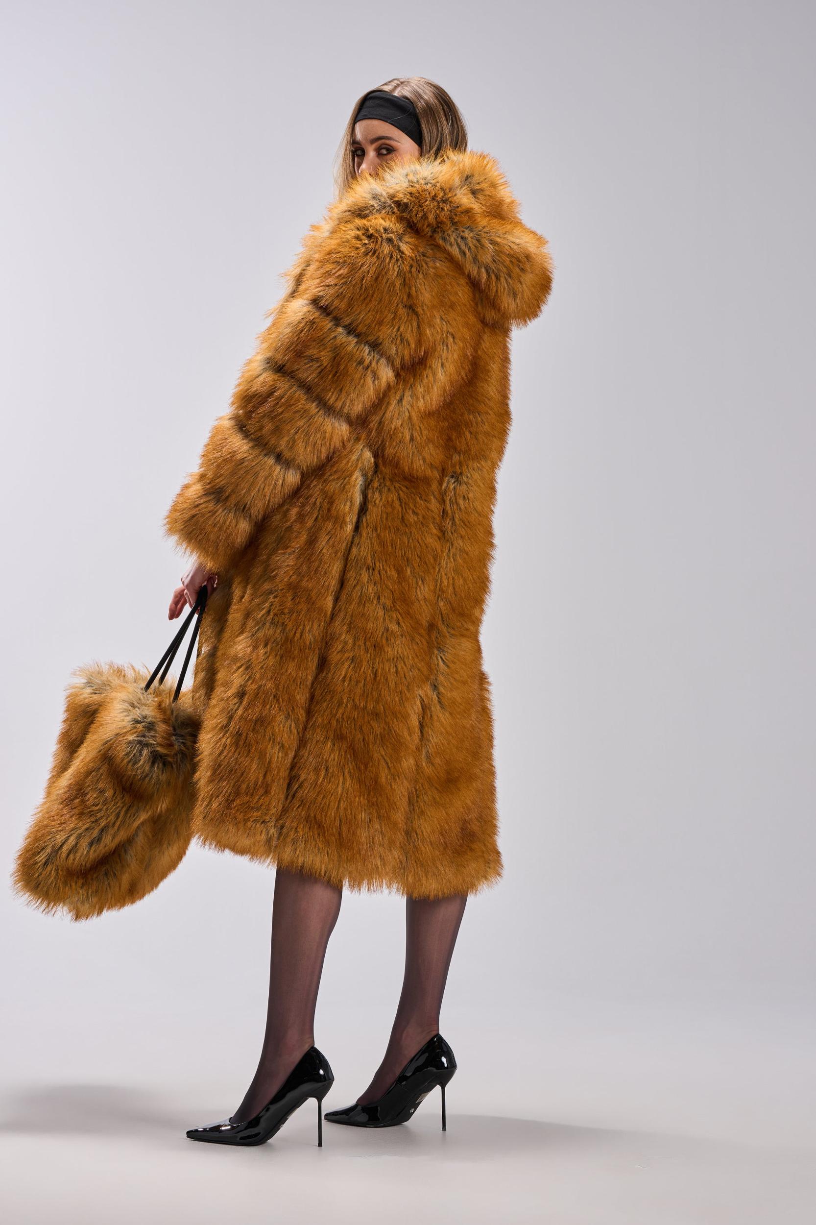 OLD MONEY FAUX FUR COAT Product Image