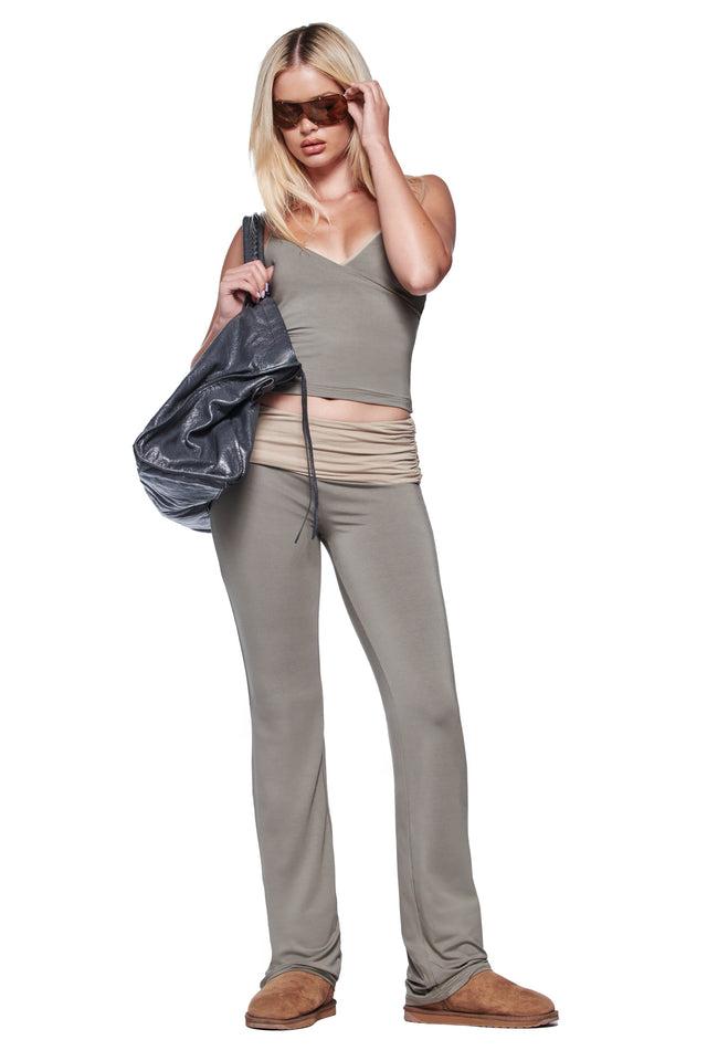 JANNIS PANT - GREEN Product Image