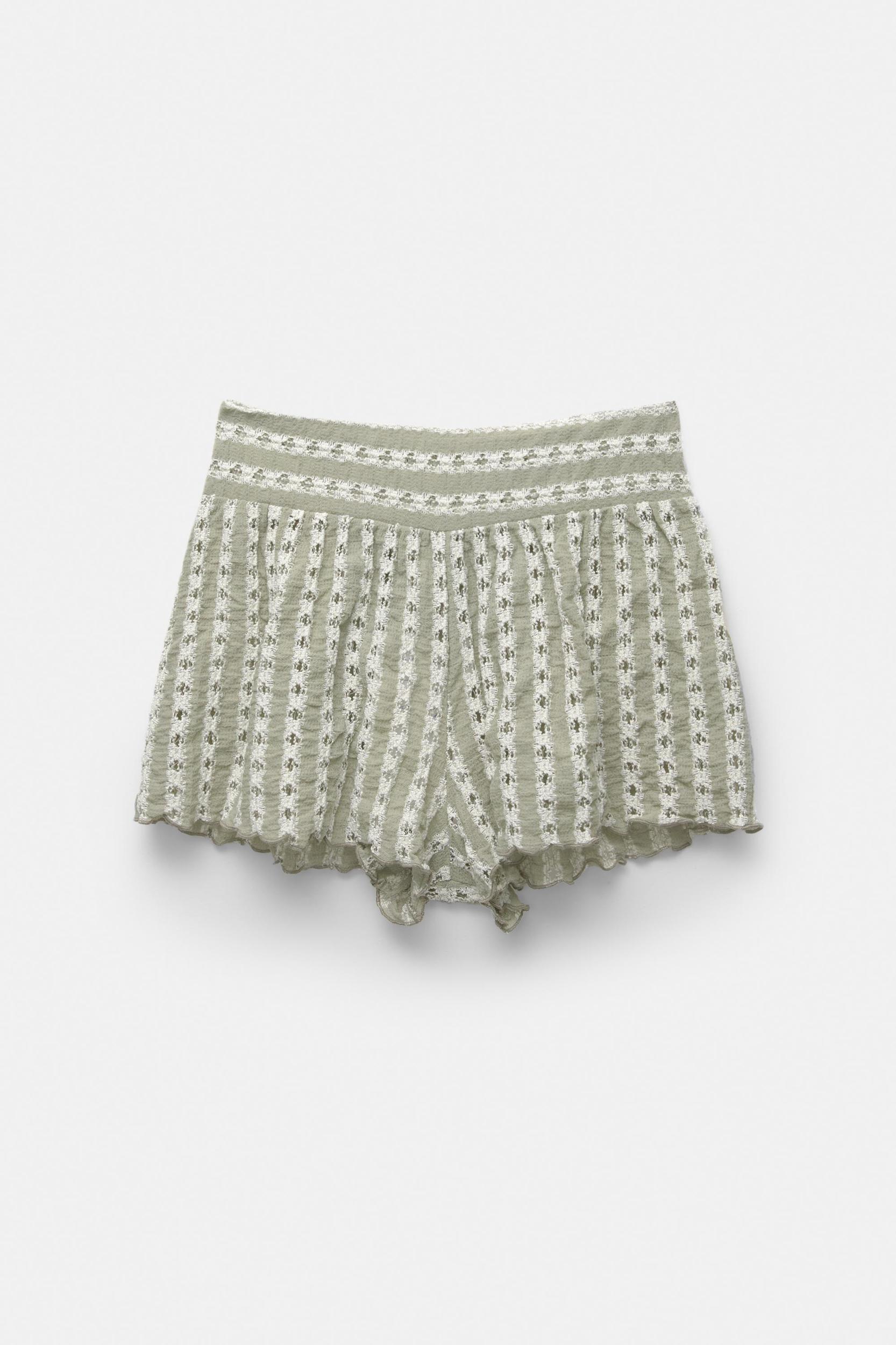 Open-knit shorts Product Image