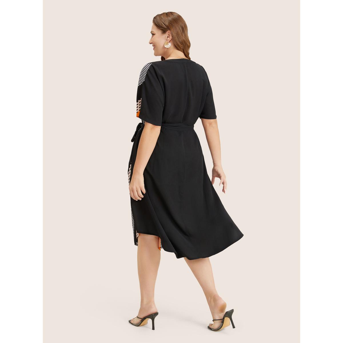 Plus Size Striped Patchwork Arc Hem Pocket Batwing Sleeve Belt Dress Black Women Resort Non Notched collar Short sleeve Curvy Midi Dress BloomChic 14-16/1X Product Image