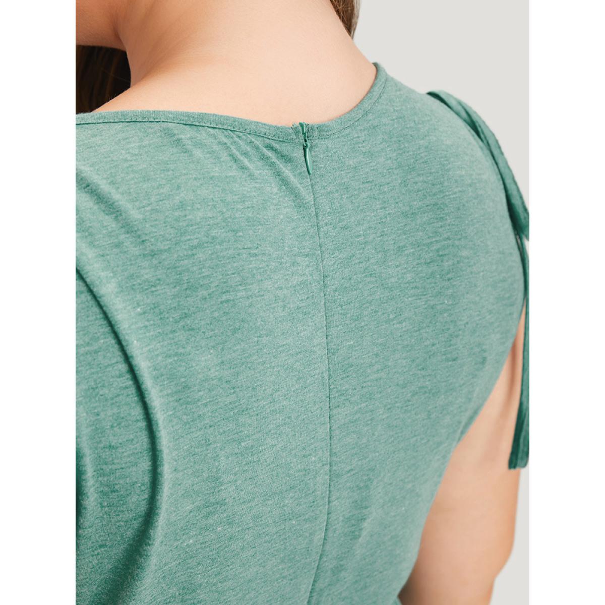 Plus Size Emerald Plain Patched Pocket Zipper Drawstring Shoulder Jumpsuit Women Casual Sleeveless V-neck Dailywear Loose Jumpsuits BloomChic 30/6X Product Image