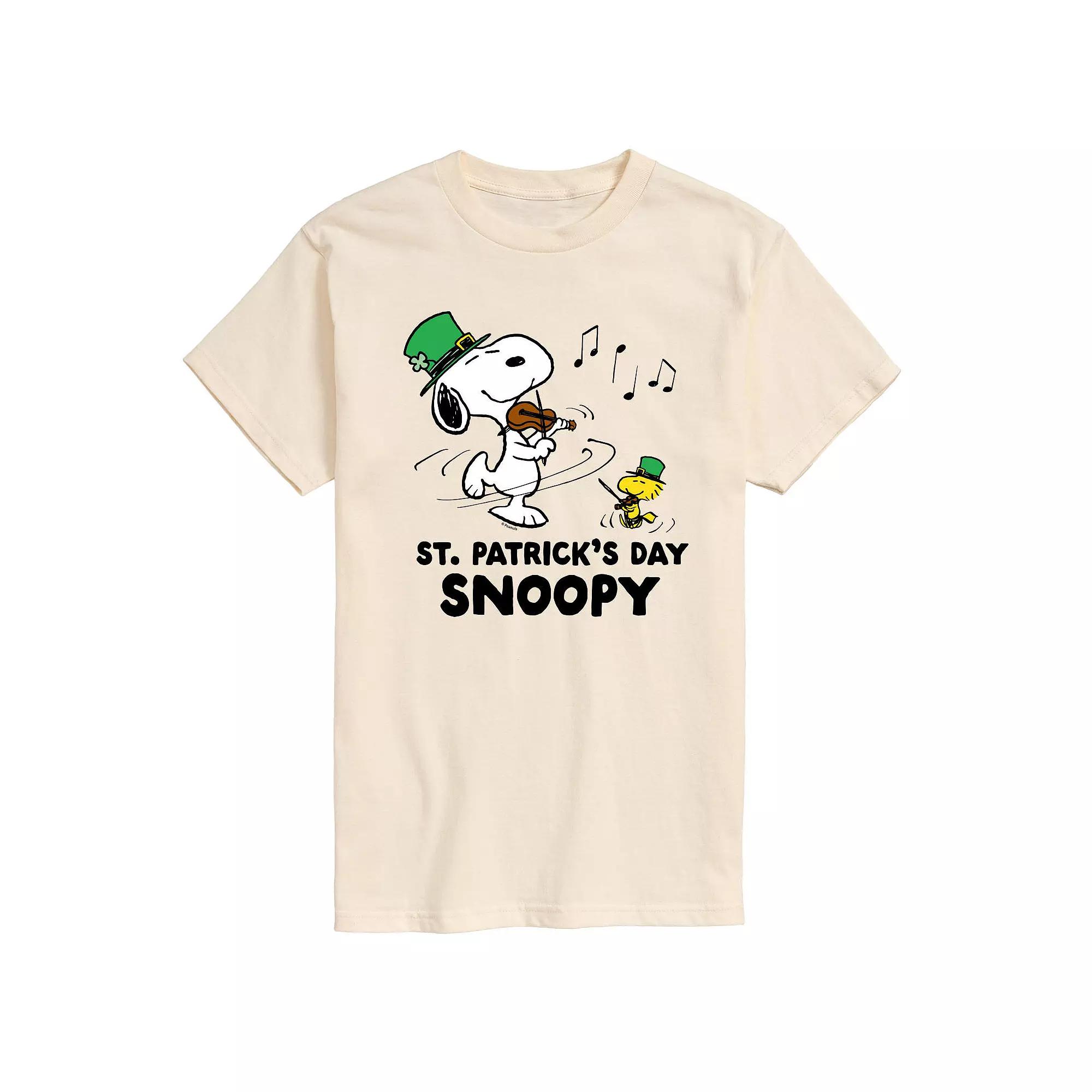 Men's Peanuts St. Patricks Day Snoopy Graphic Tee,  Product Image