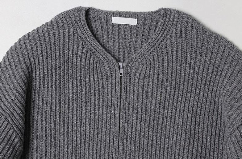 RT No. 4454 KNITTED ROUND-NECK CARDIGAN SWEATER Product Image