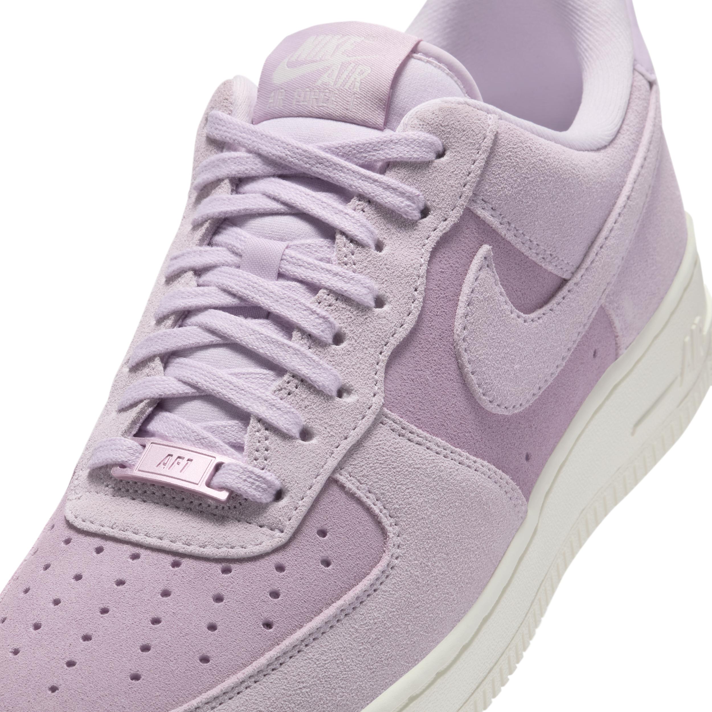 Nike Womens Air Force 1 07 Shoes | HJ5336-500 Product Image
