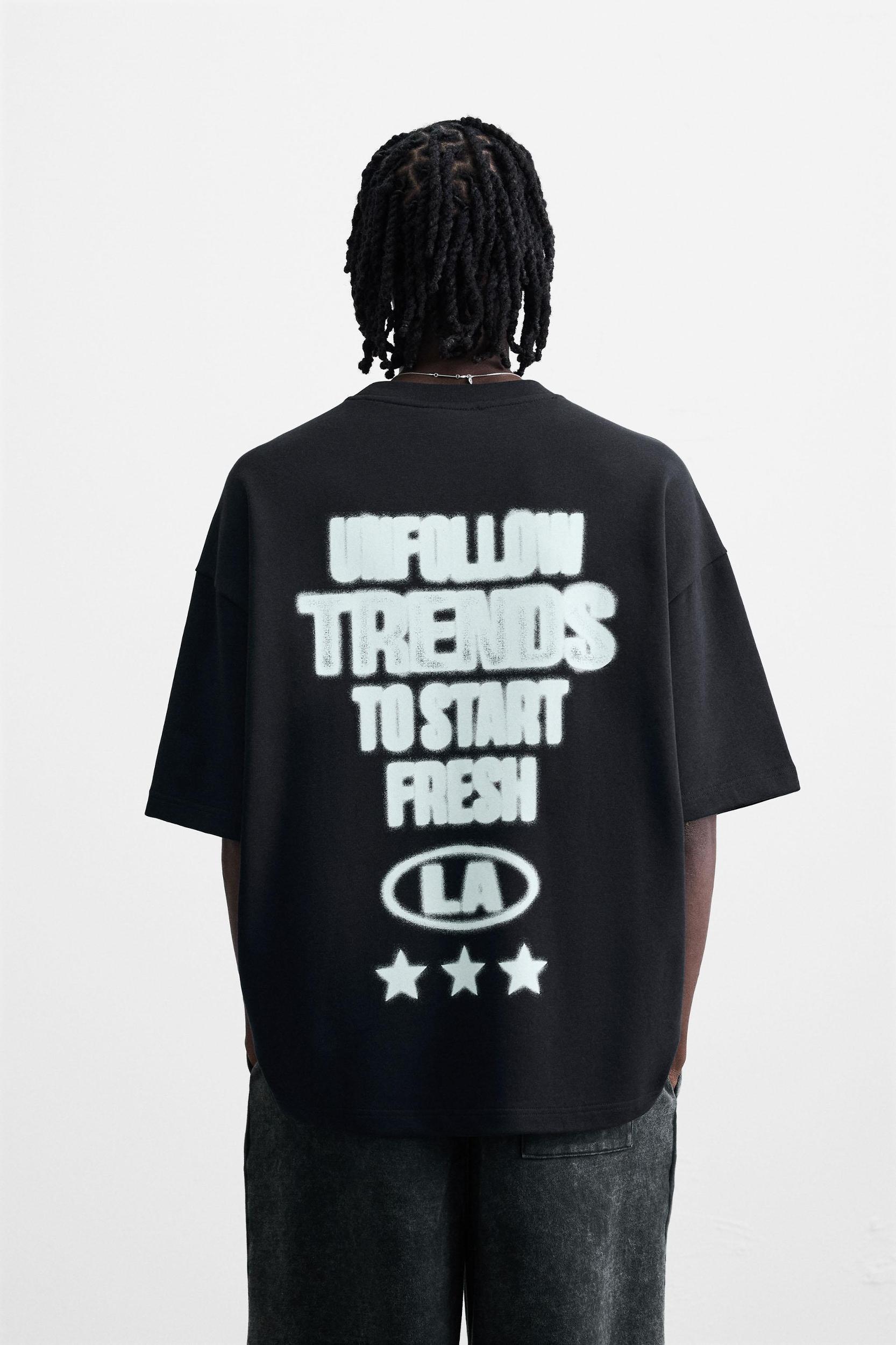 GRAPHIC PRINT SWEATSHIRT Product Image