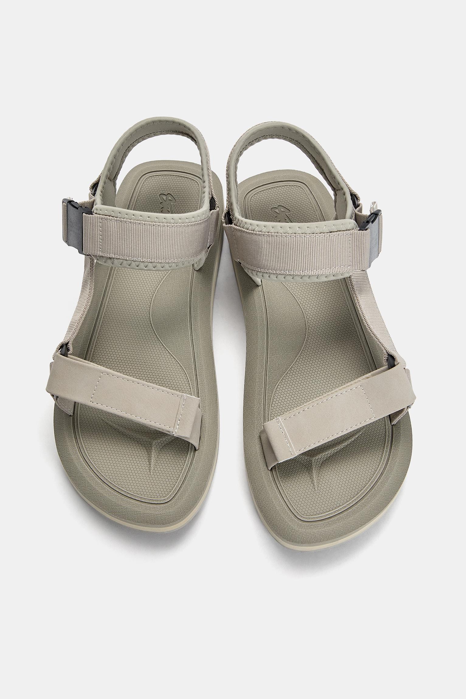 Strappy sandals Product Image