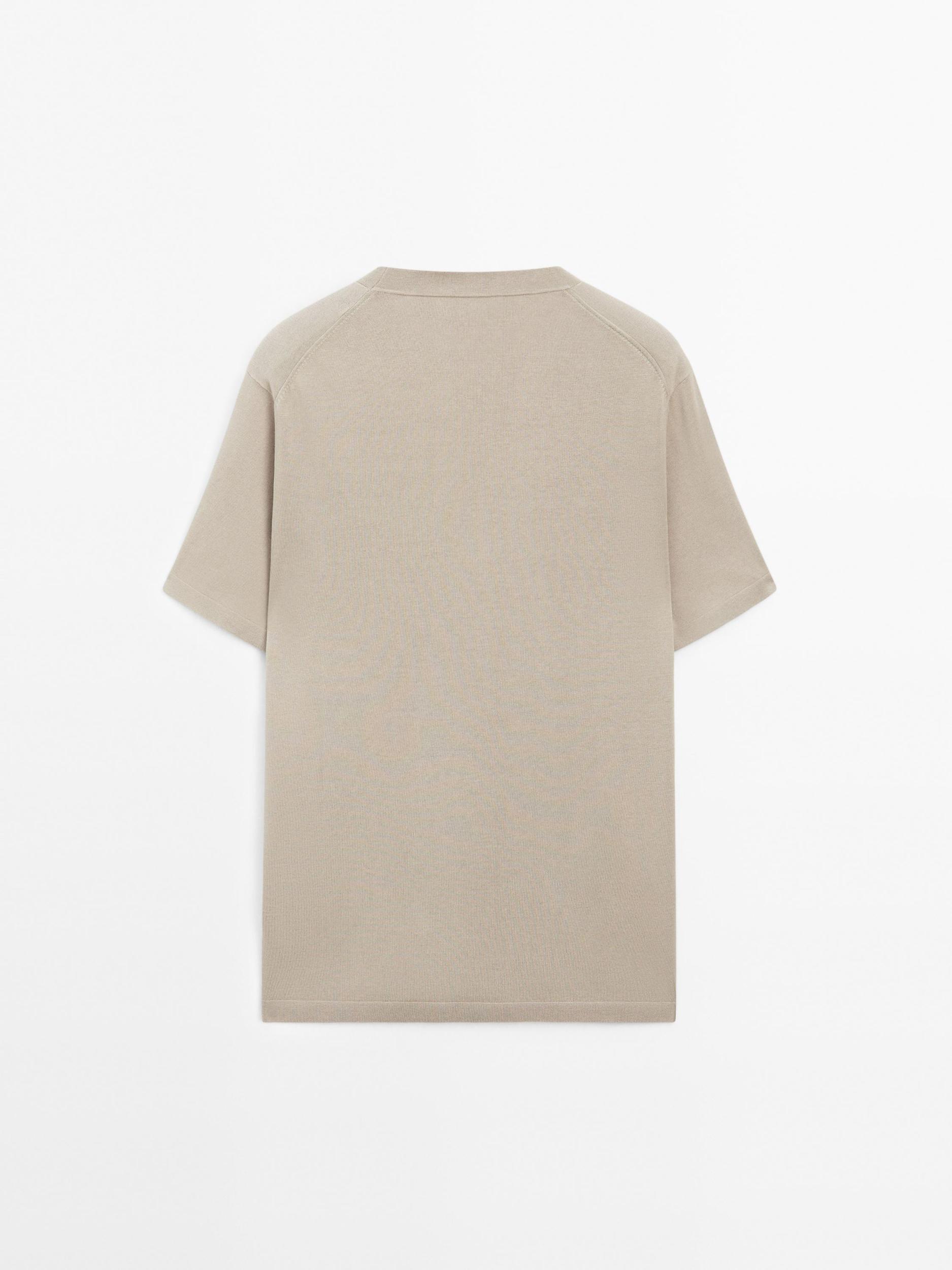 100% cotton knit T-shirt Product Image