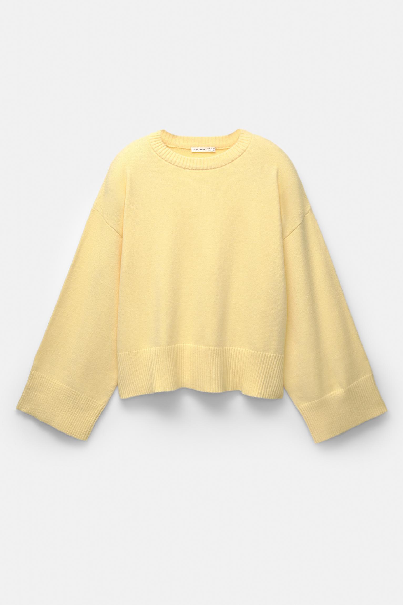 Sweater with wide sleeves Product Image