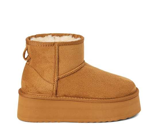 Beach Womens Keystone Shearling Boot Faux Furr Product Image