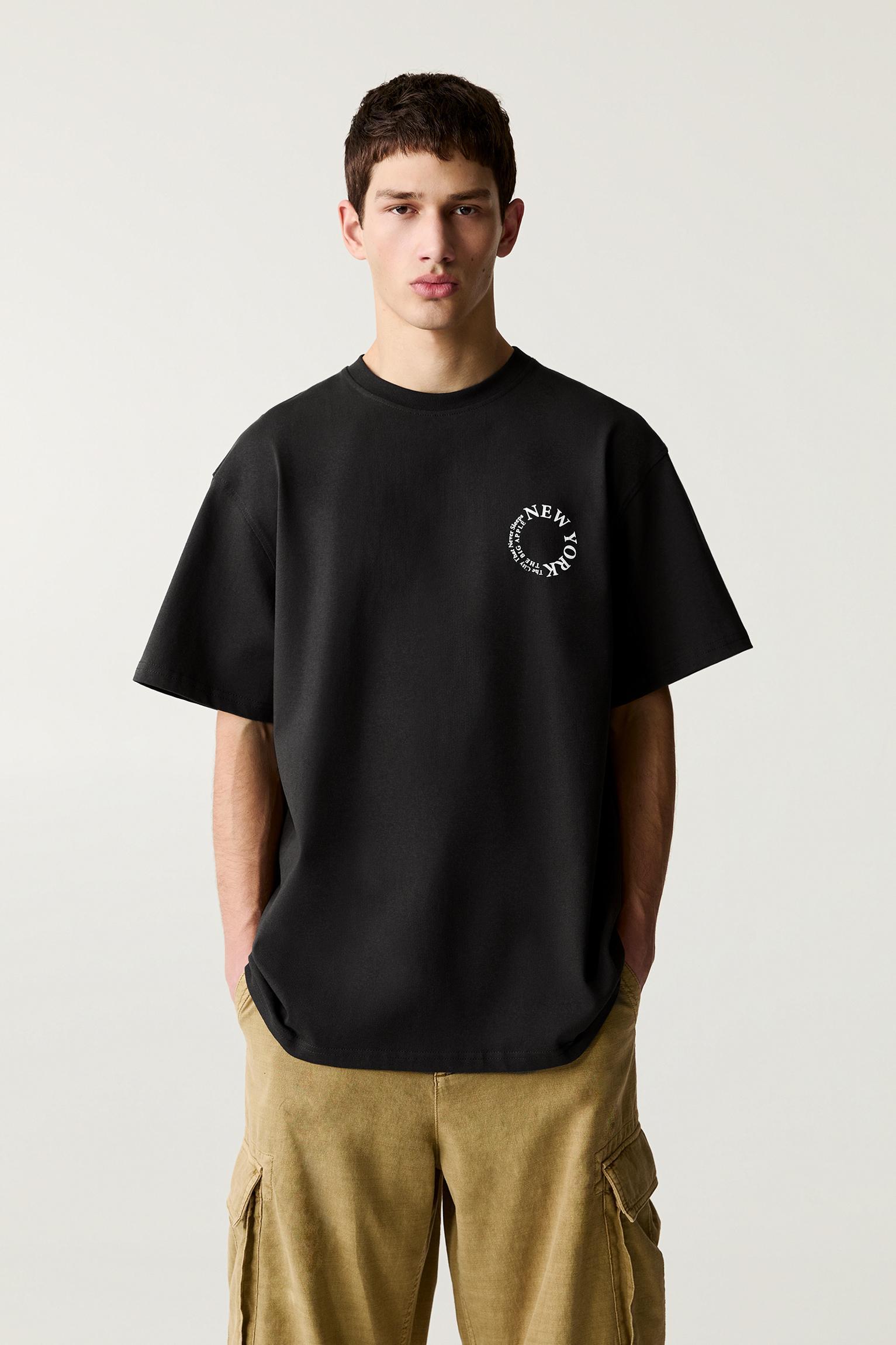Black New York graphic T-shirt Product Image