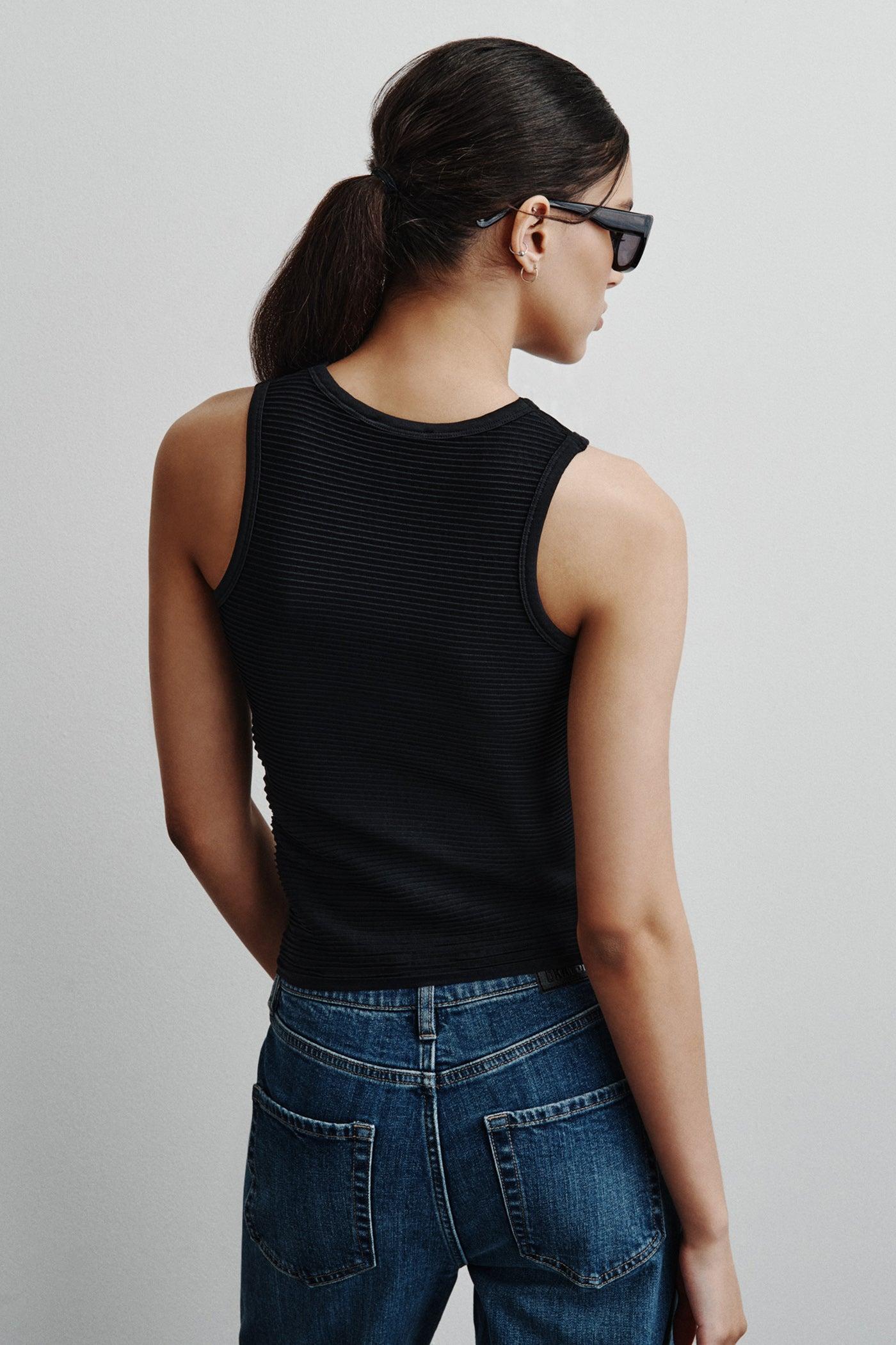 SEAMLESS TOP Product Image