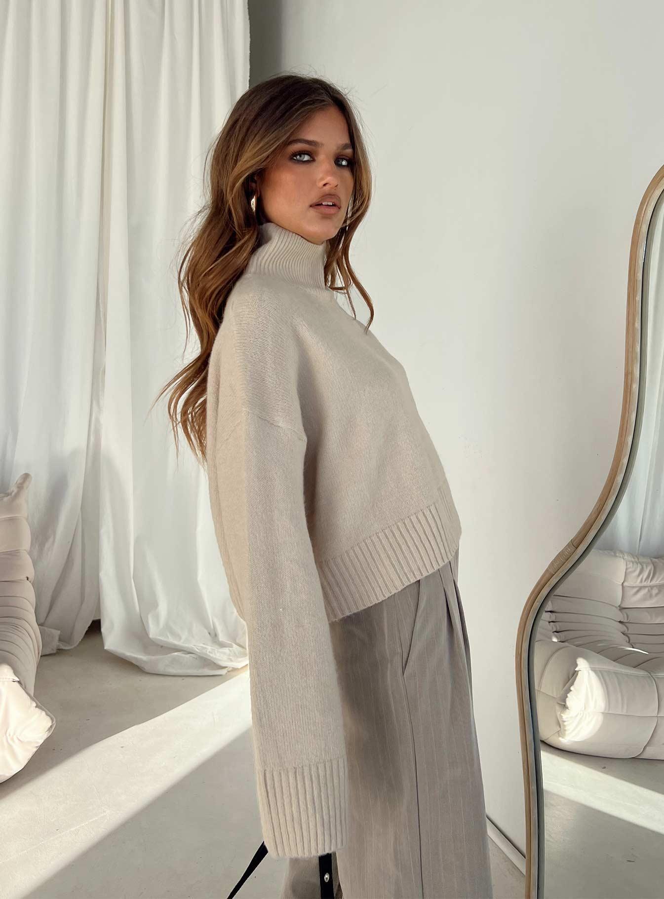 Carrie Jane Sweater Beige Product Image