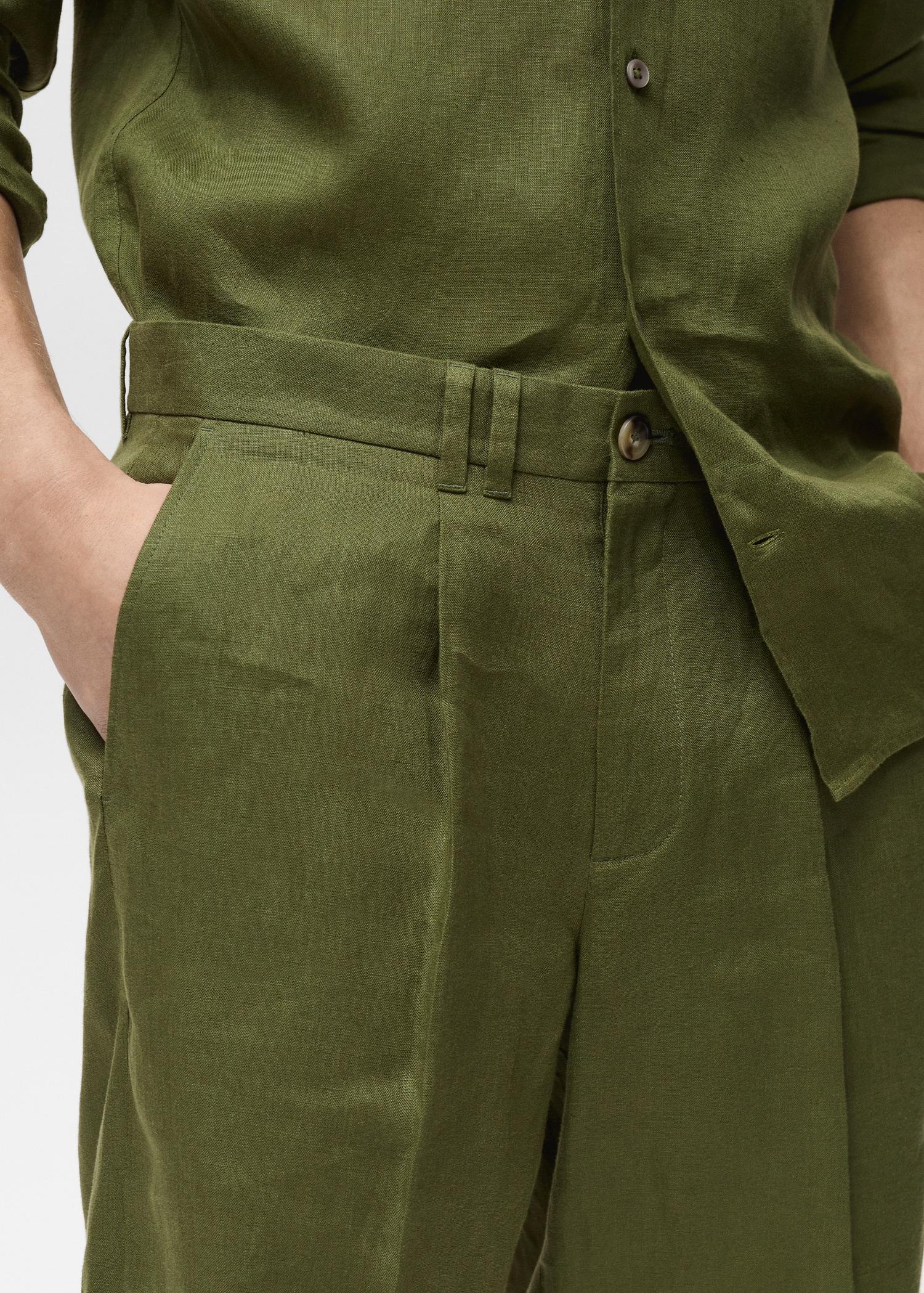 100% linen bermuda shorts with pleats - Men | MANGO USA Product Image