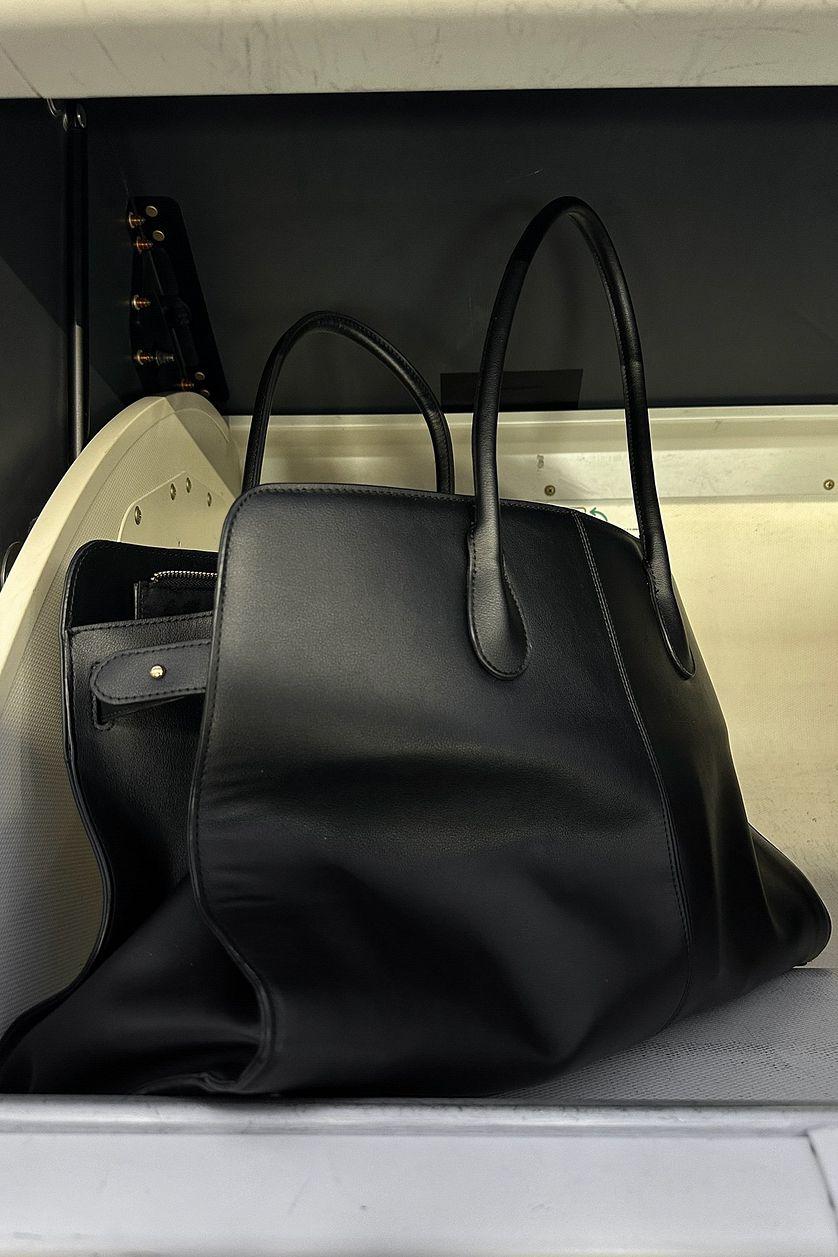 Big Leather Tote Bag Product Image