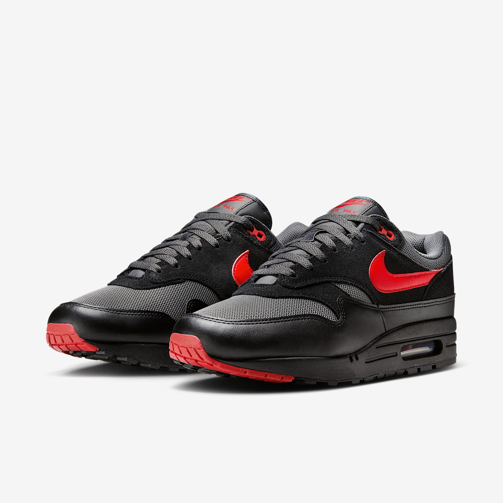 Nike Men's Air Max 1 Shoes Product Image