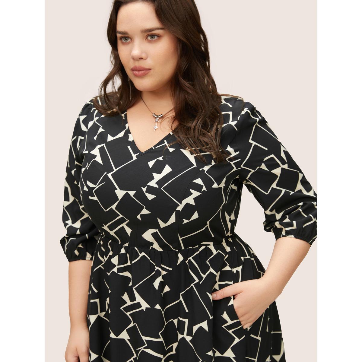 Plus Size Geometric Print Pocket Lantern Sleeve Dress Black Women At the Office Non V-neck Elbow-length sleeve Curvy Midi Dress BloomChic 14-16/1X Product Image